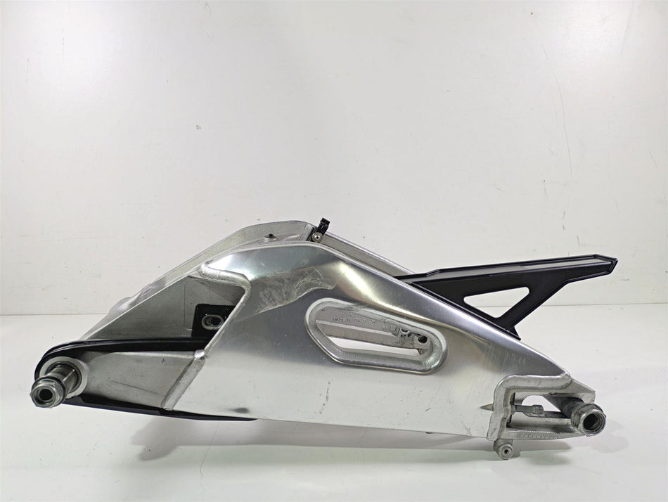 2017 Aprilia RSV 1100 Tuono V4 Factory Rear Swingarm Swing Arm - Read 2B001289 {{ shop.shopifyCountryName }} - Mototech271