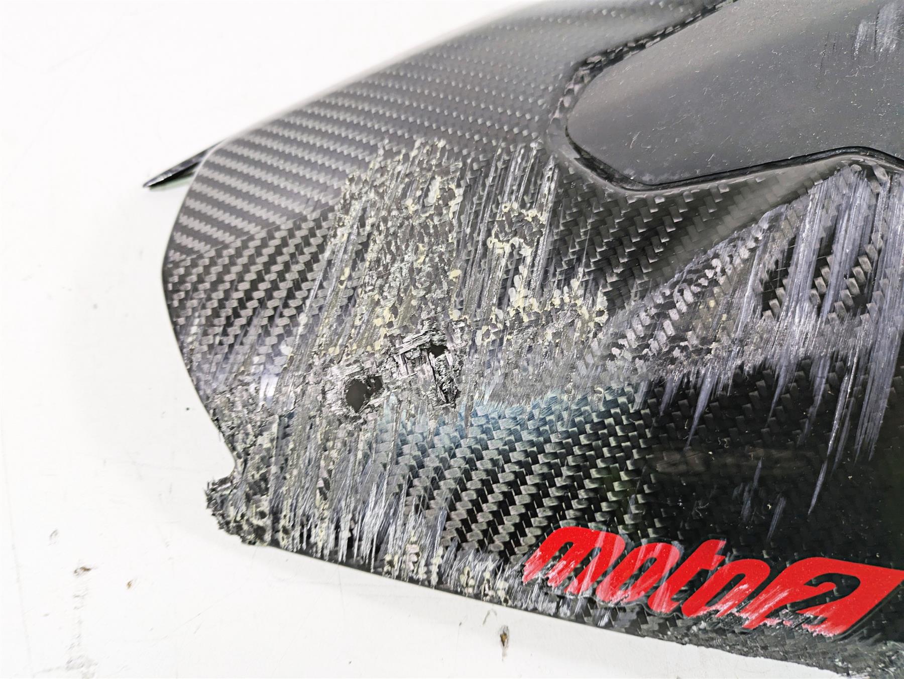 2020 Triumph Daytona 765 Moto2 Rear Carbon Seat Cowl Tail Cover Fairing T2310435 {{ shop.shopifyCountryName }} - Mototech271