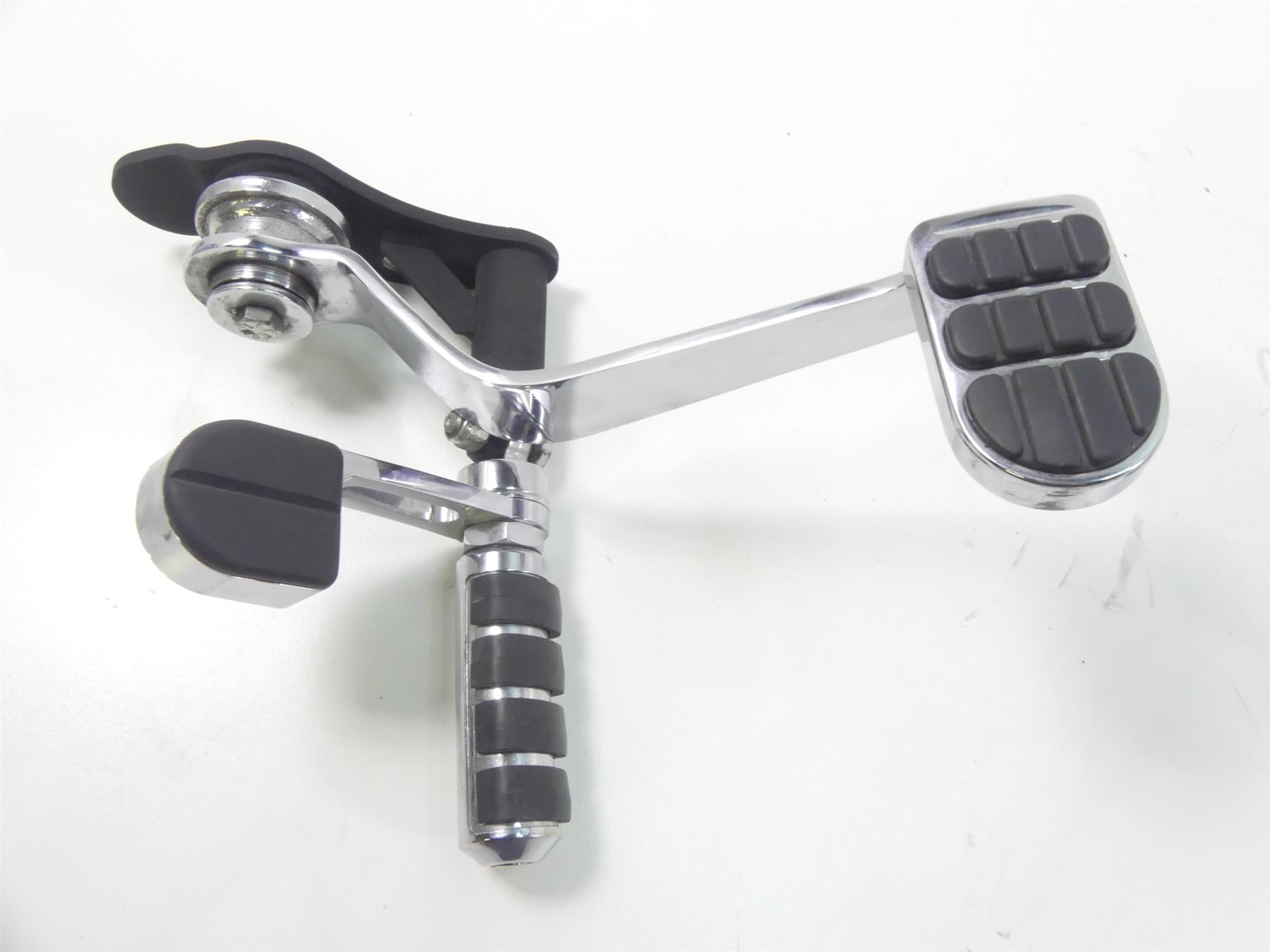 1993 Harley FXSTS Softail Springer Front Kuryakyn Footpeg Shifter Set 8075 8044 {{ shop.shopifyCountryName }} - Mototech271