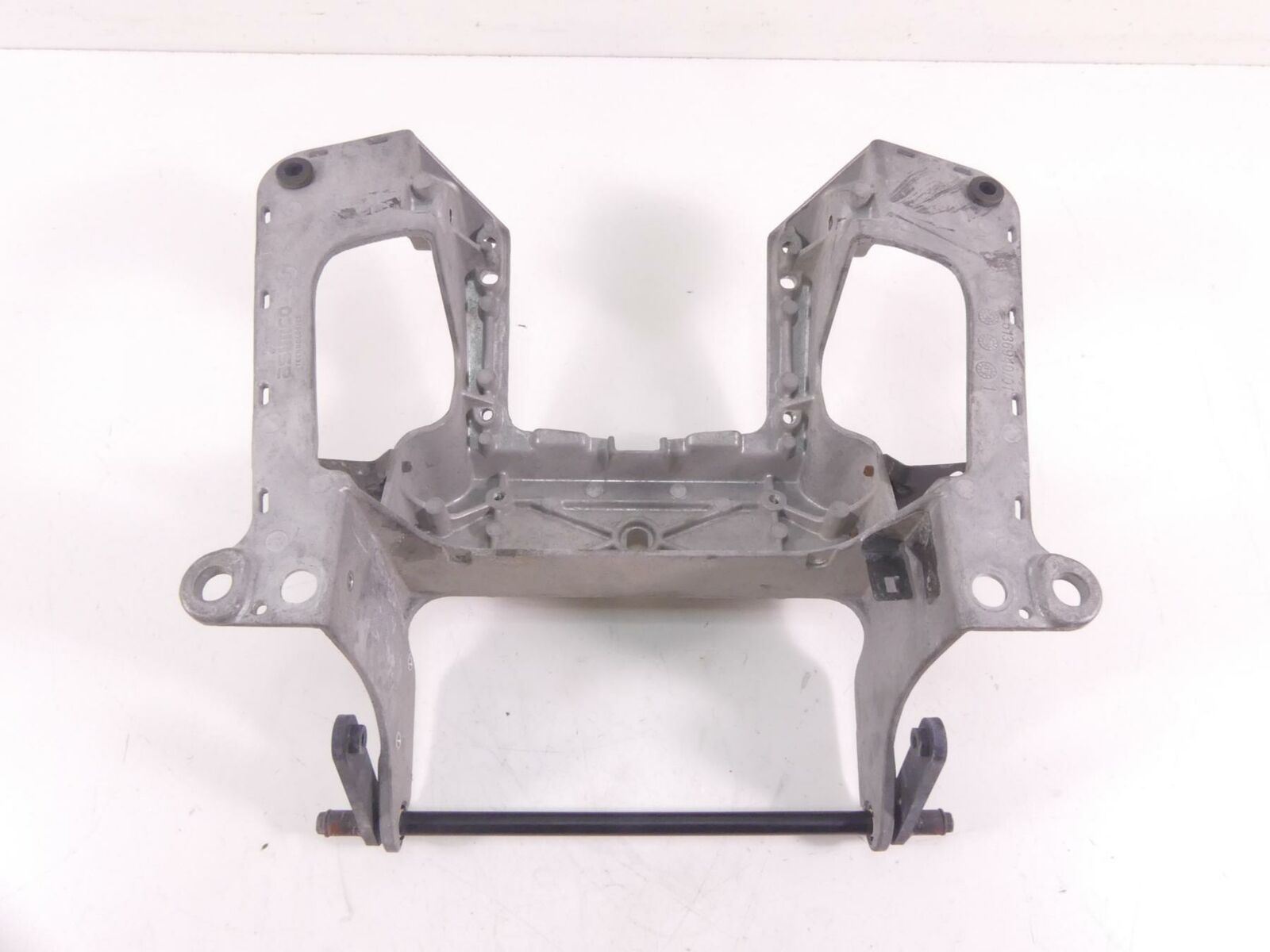 2010 Victory Vision Tour Front Fairing Holder Mounts Stay Bracket Support 513694 {{ shop.shopifyCountryName }} - Mototech271