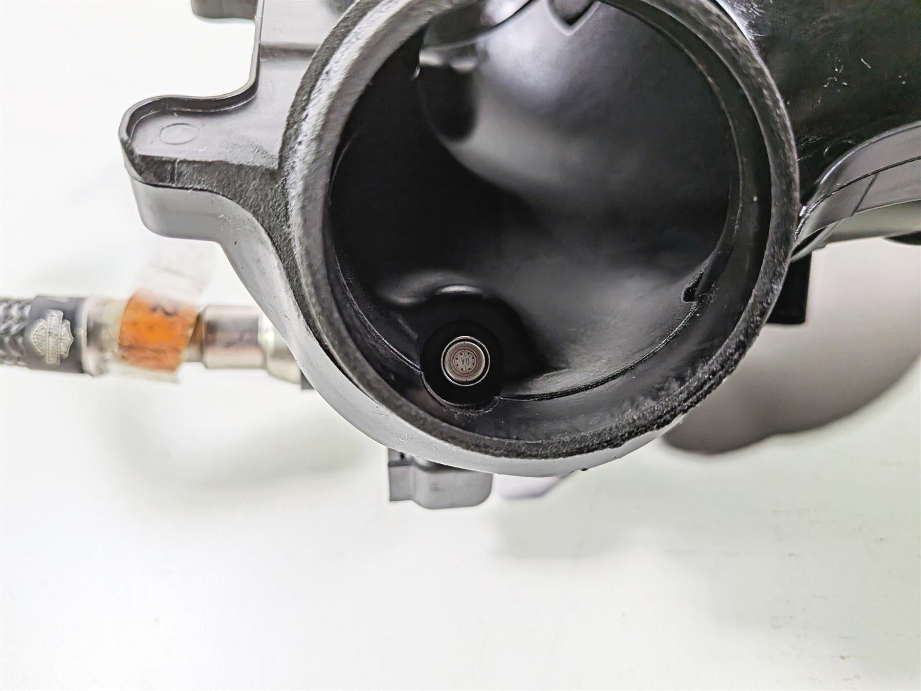 2017 Harley Touring FLHXS Street Glide Throttle Body Fuel Injection 27200025 27300122 {{ shop.shopifyCountryName }} - Mototech271