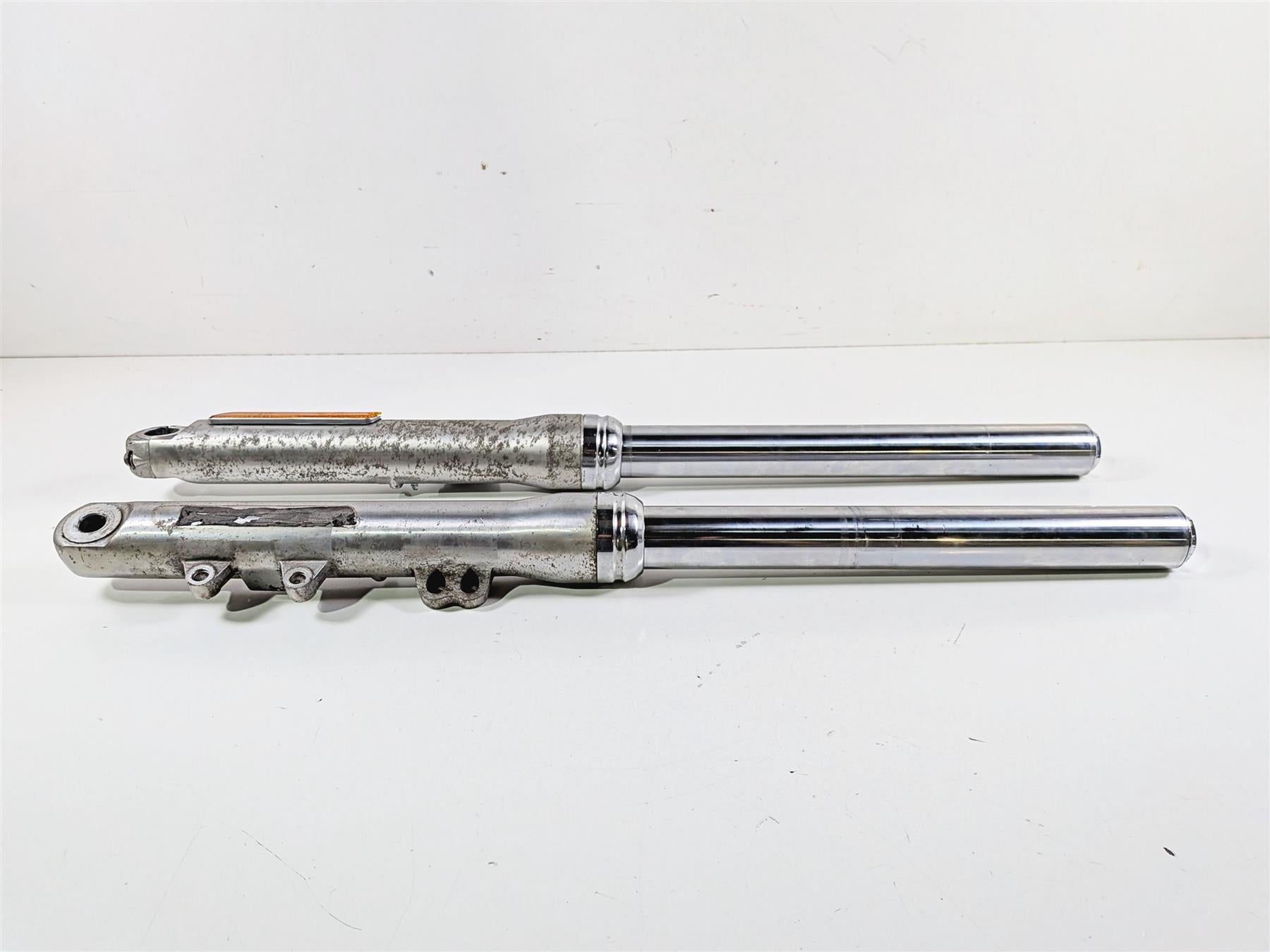 2007 Harley Dyna FXDB Street Bob Straight Front Fork Leg Set - Read 45947-06A {{ shop.shopifyCountryName }} - Mototech271
