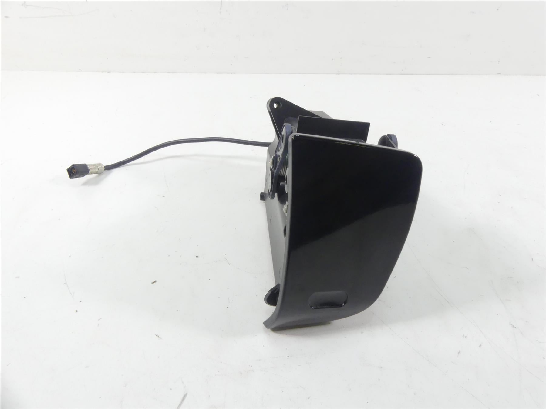 2014 Harley Touring FLHXS Street Glide Sp Front Fairing Compartment Box 76000107 {{ shop.shopifyCountryName }} - Mototech271