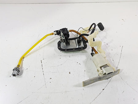 2016 Harley FLSTC Softail Heritage Fuel Gas Petrol Pump TESTED 75252-11A {{ shop.shopifyCountryName }} - Mototech271
