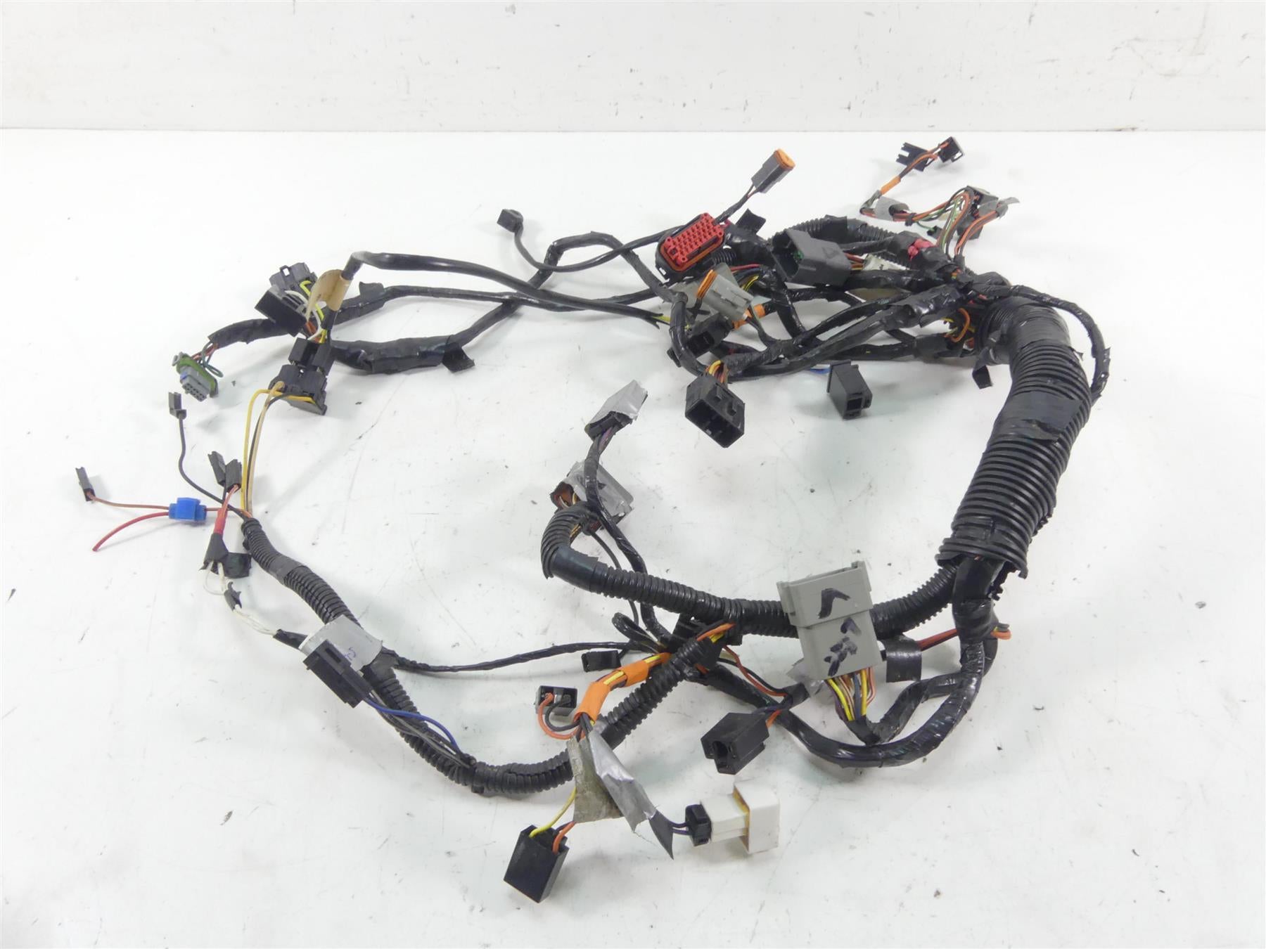 2005 Harley Touring CVO FLHTCSE Electra Glide Front Wire Harness -Read 70232-04 | Mototech271
