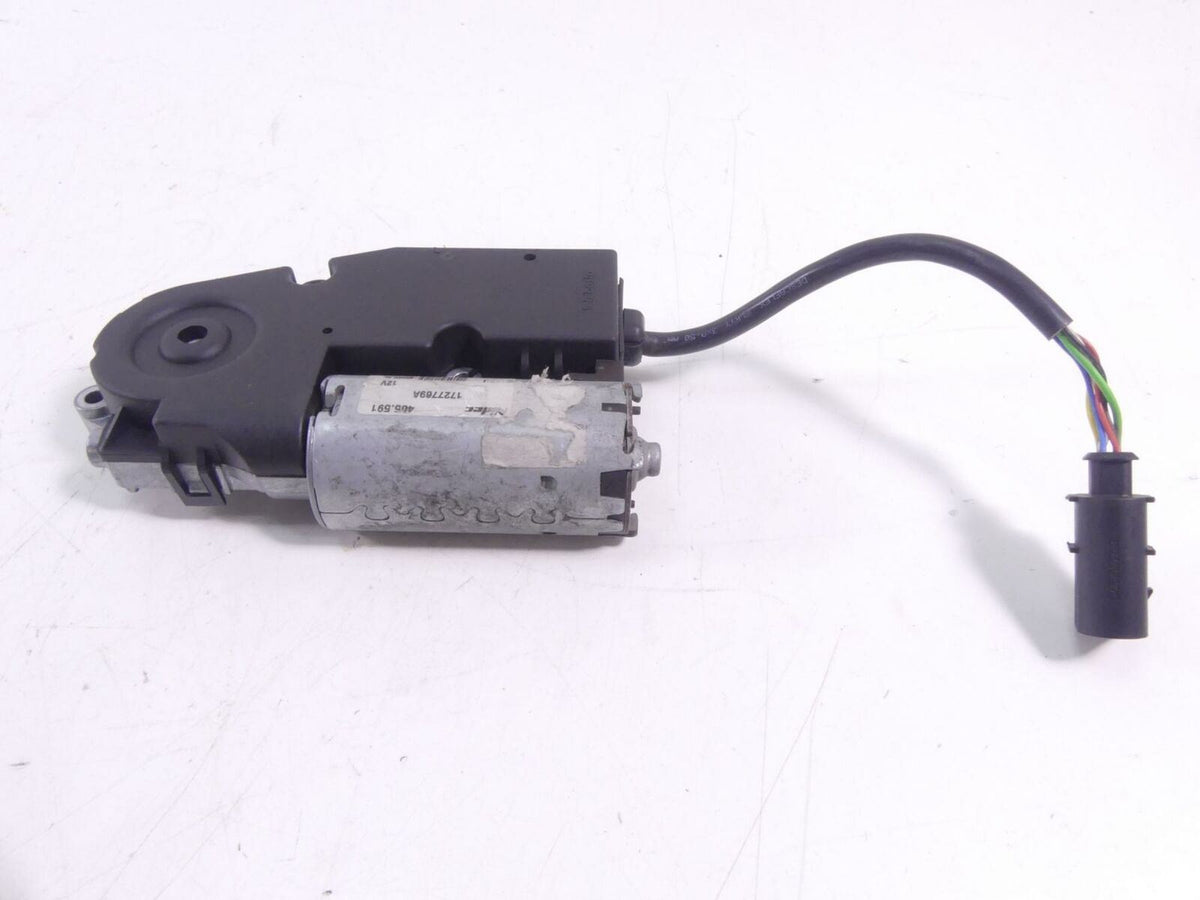 2018 BMW K1600 Bagger Webasto Windshield Wind Shield Screen Motor 46638557439 {{ shop.shopifyCountryName }} - Mototech271
