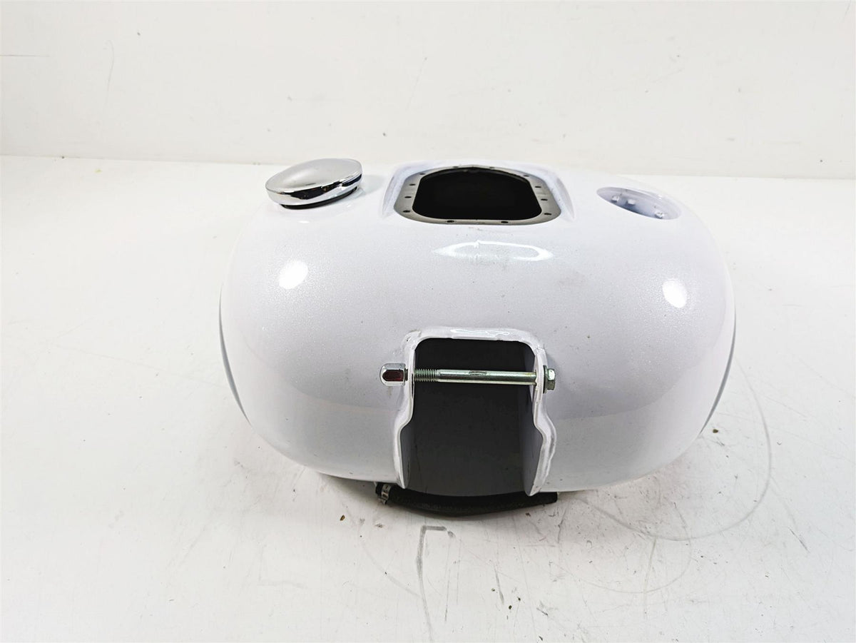2015 Harley FXDL Dyna Low Rider Fuel Petrol Tank White Hot Pearl - Read 61593-10 {{ shop.shopifyCountryName }} - Mototech271