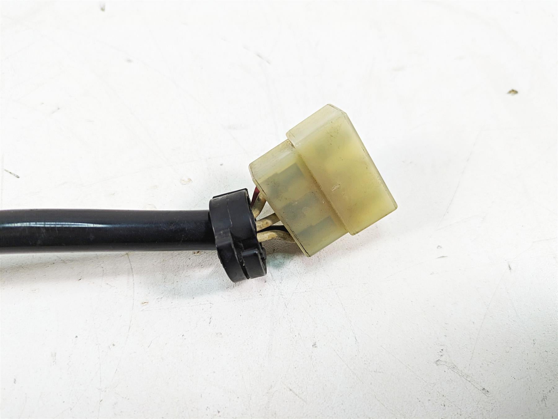 2002 Yamaha FZ1 FZS1000 Fazer Rectifier Voltage Regulator SH650C 5FL-81960-00-00 {{ shop.shopifyCountryName }} - Mototech271