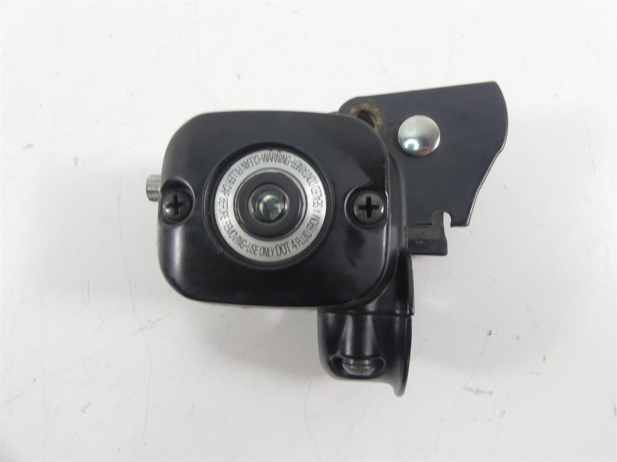2014 Harley FXDF Dyna Fat Bob Front Brake Master Cylinder 11/16" 45170-08F {{ shop.shopifyCountryName }} - Mototech271