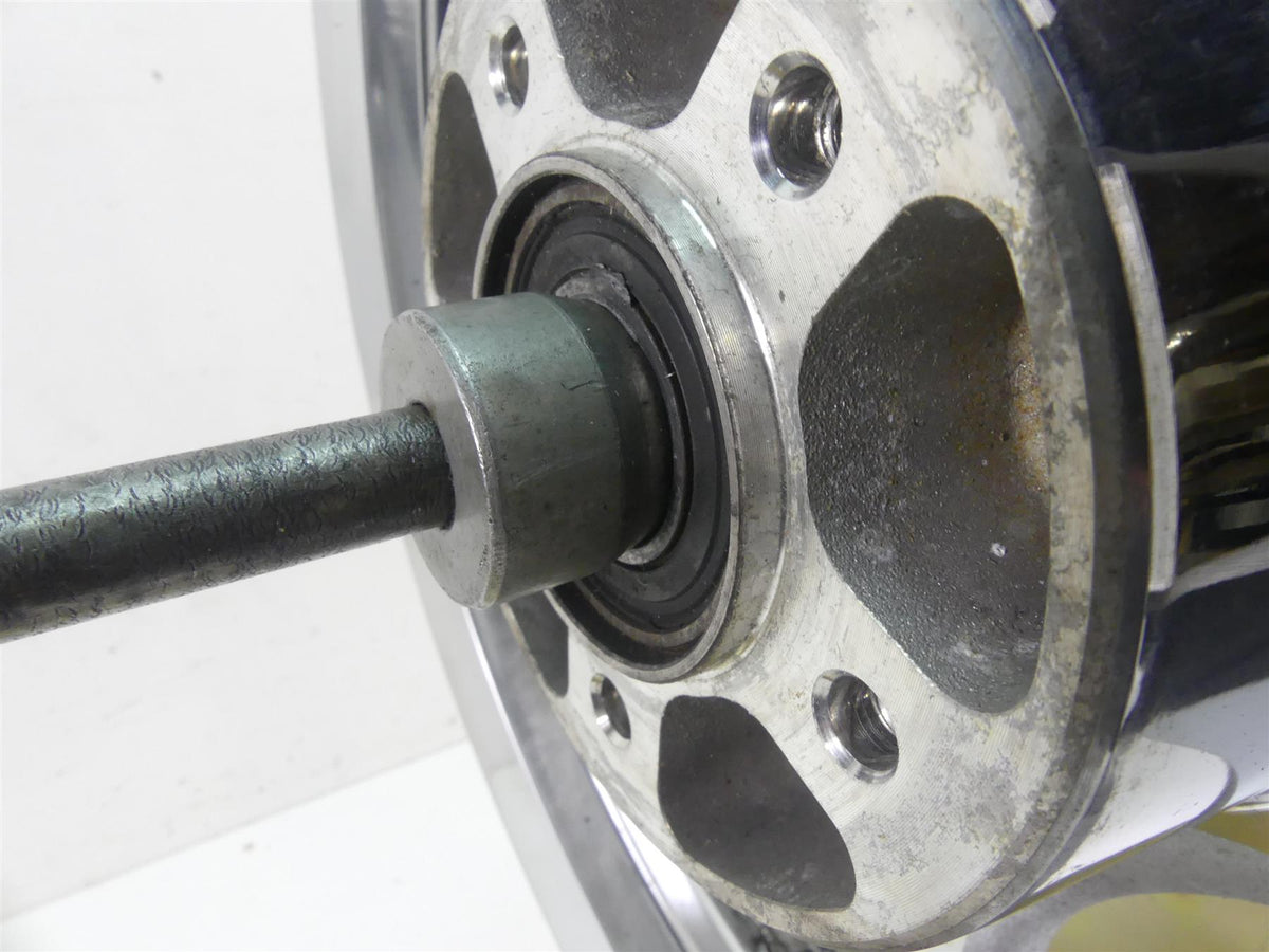 2005 Harley Touring CVO FLHTCSE Electra Glide Front Wheel Rim 16x3 43573-00A {{ shop.shopifyCountryName }} - Mototech271