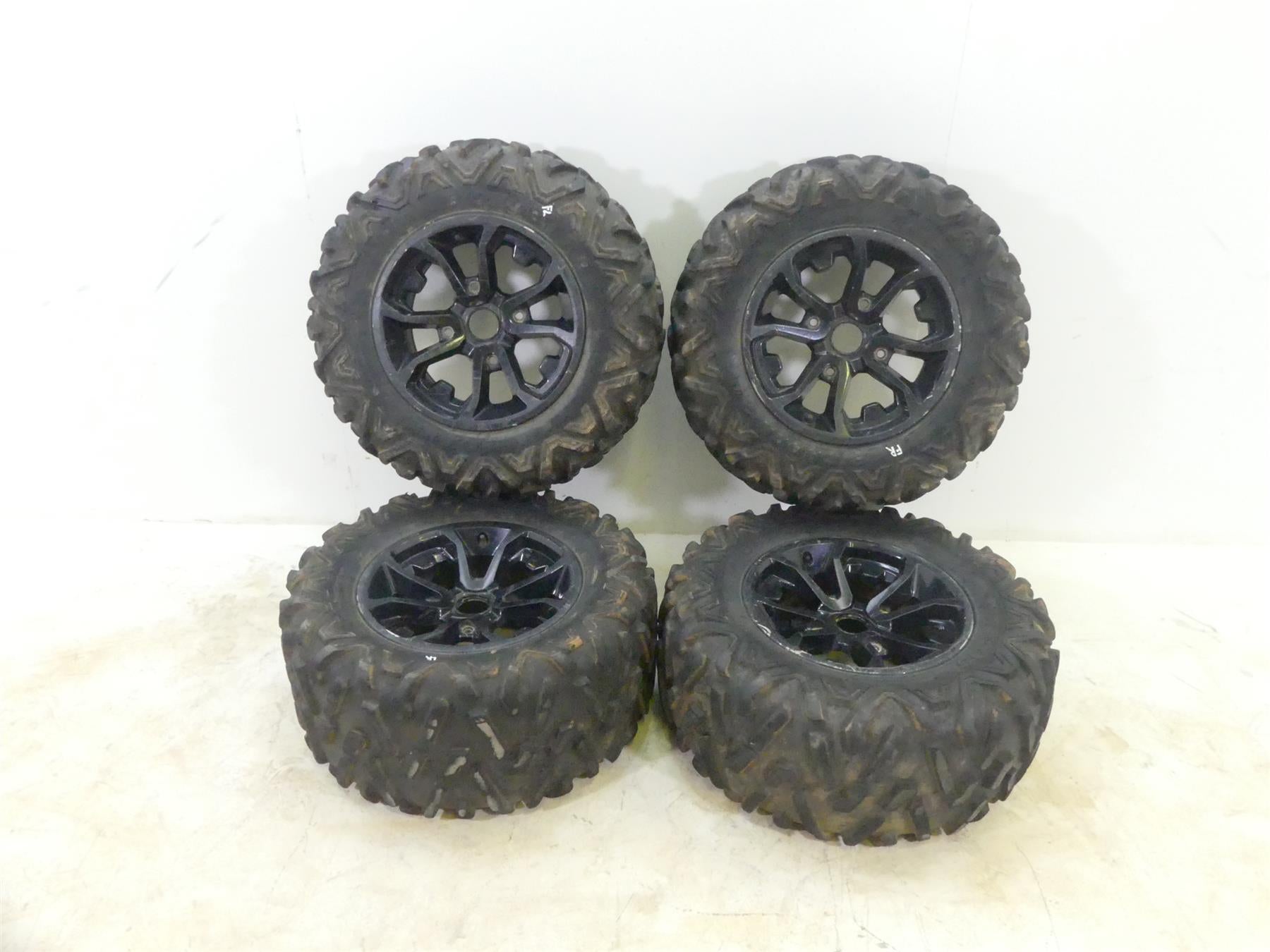 2015 Can-Am Commander 1000XT Wheel Tire Maxxis Bighorn 2.0 27x11-14 27x9-14 | Mototech271