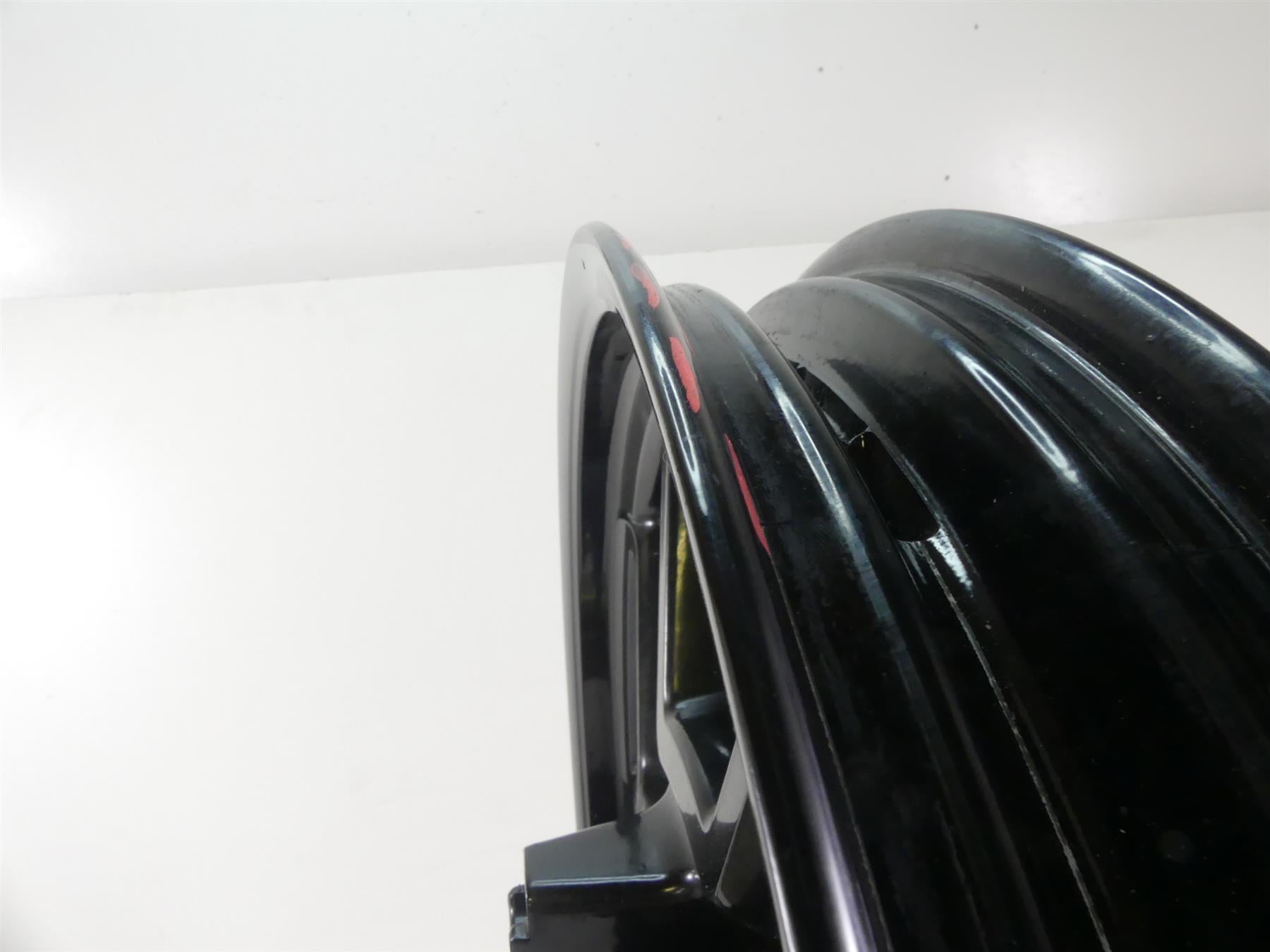 2016 Harley FXDLS Dyna Low Rider Front Wheel Rim 19x.25 -Read 43300449 {{ shop.shopifyCountryName }} - Mototech271