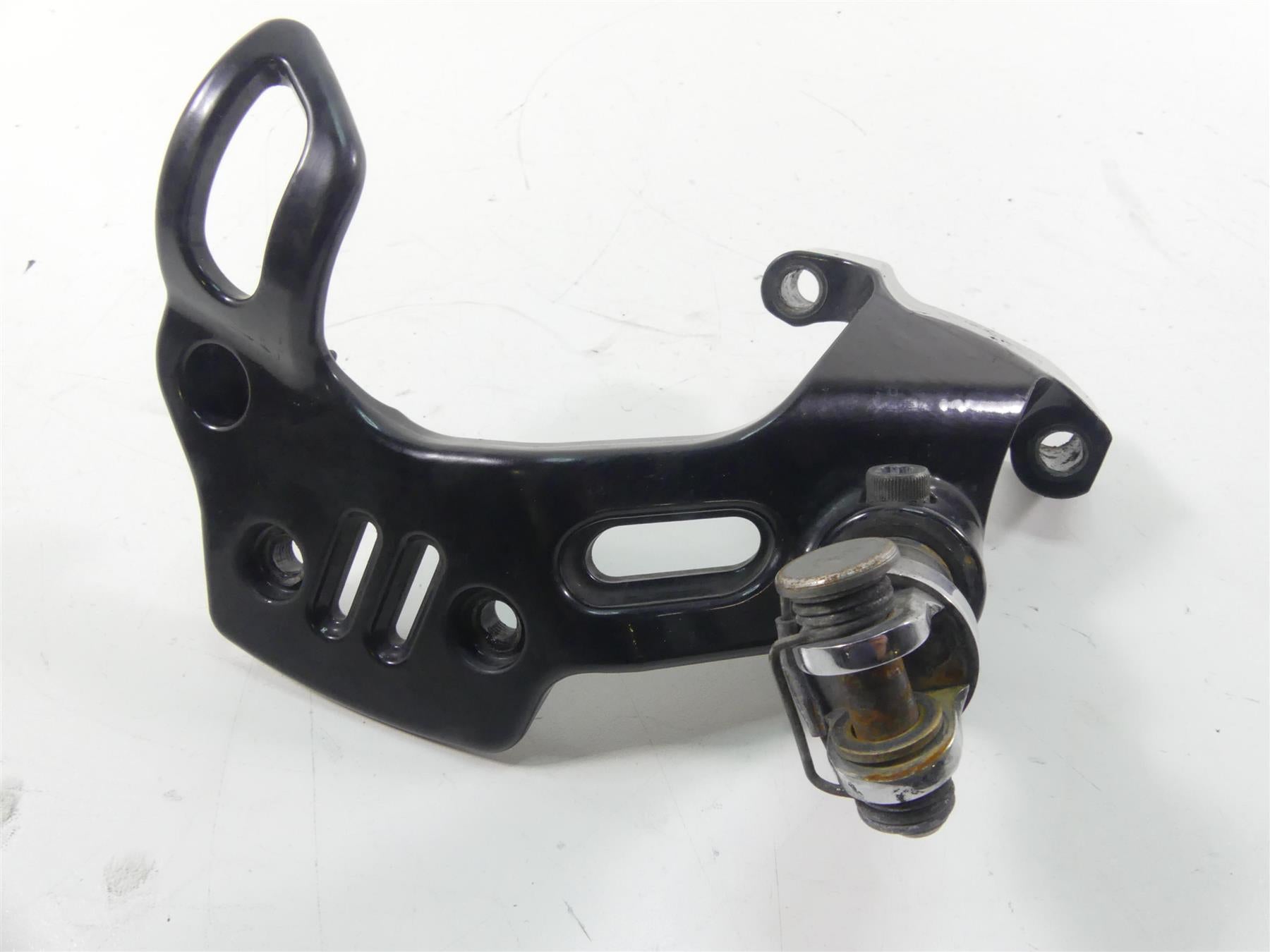2009 Harley XR1200 Sportster Right Footpeg Foot Peg Bracket Mount 51045-08 | Mototech271