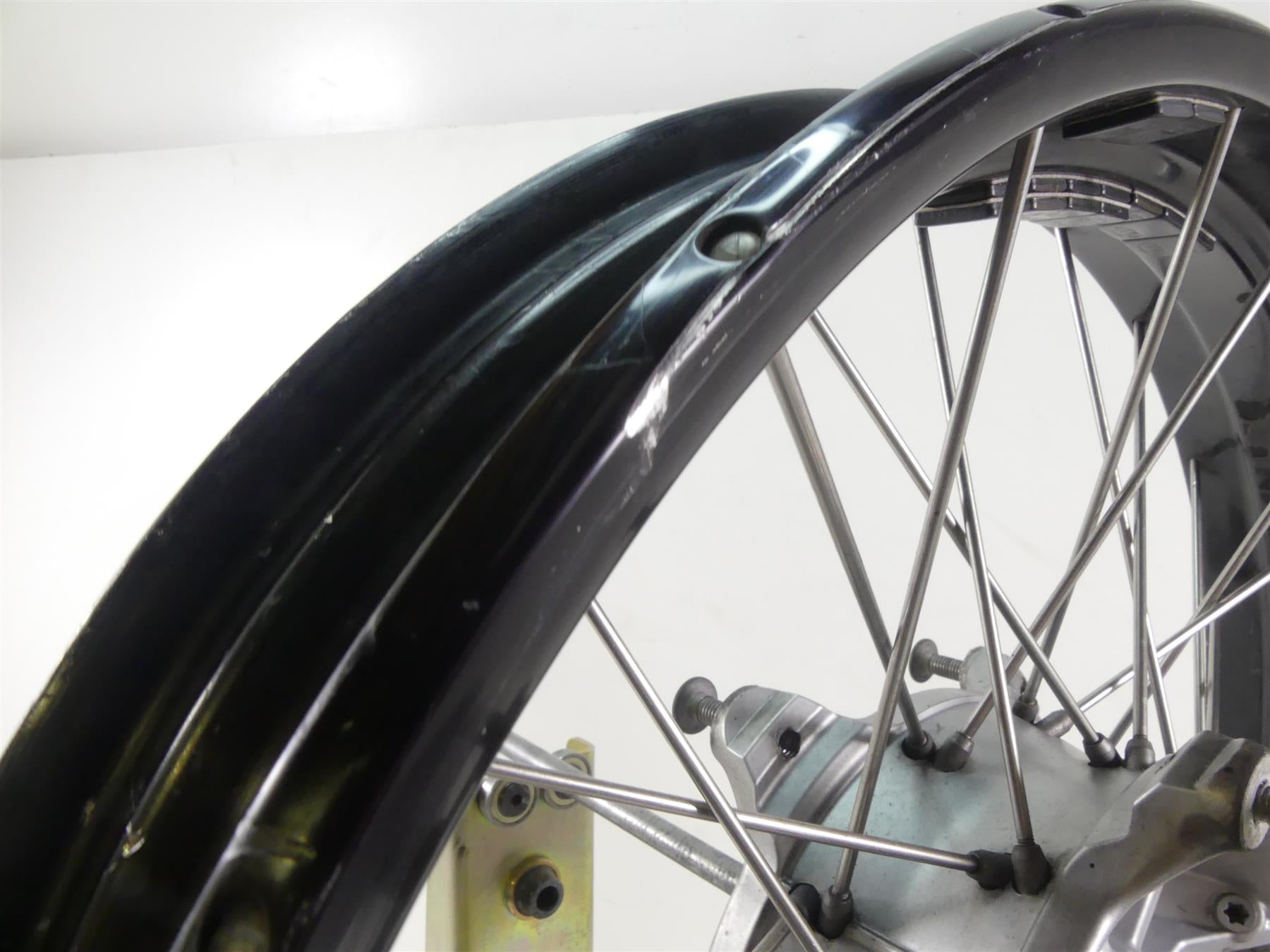2011 BMW R1200GS K255 Adv Front Spoke Wheel Rim 19x2.5 - Read 36318553003 {{ shop.shopifyCountryName }} - Mototech271