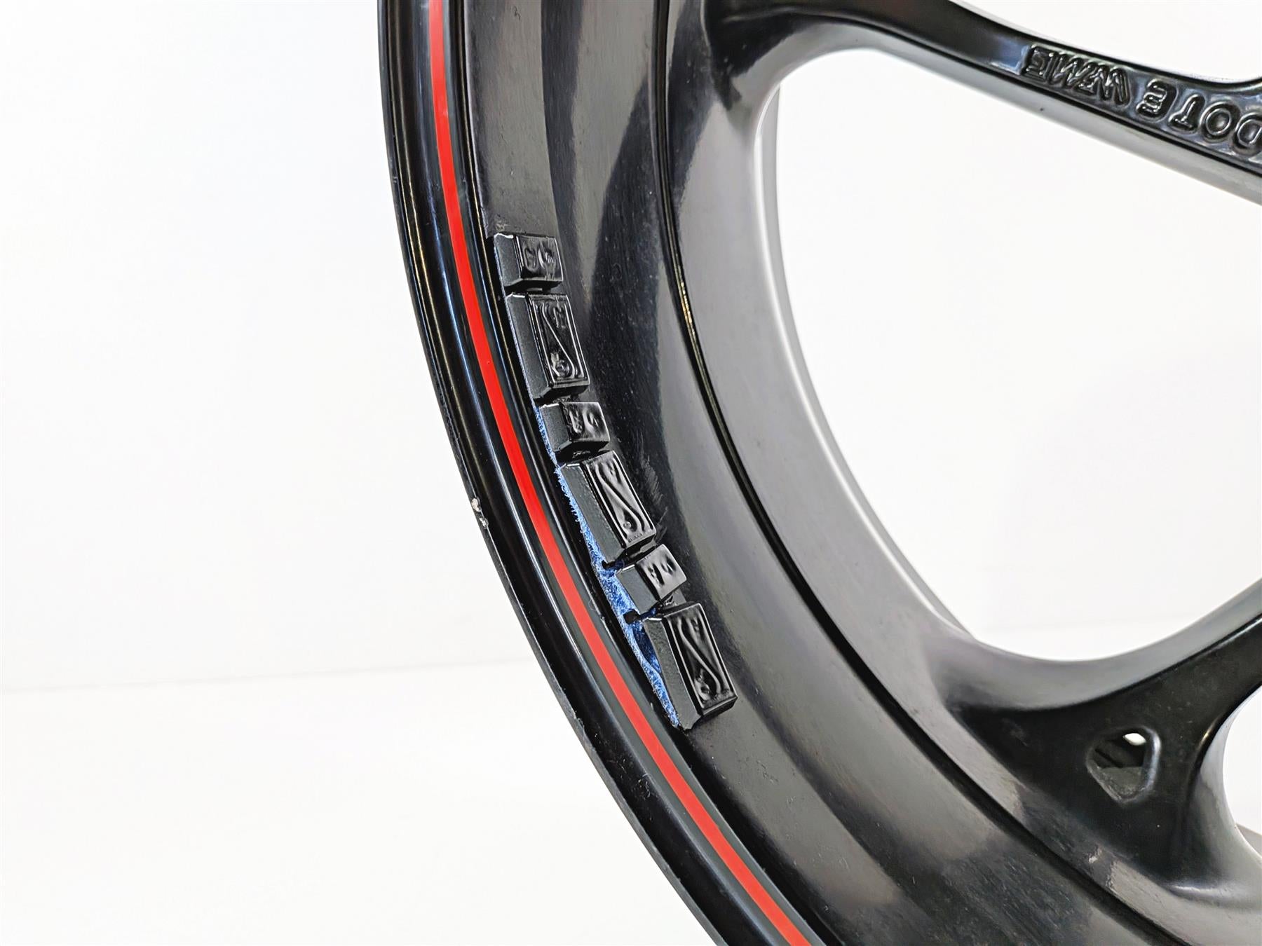 2019 Triumph Speed Triple RS 1050 Straight Nice Rear Wheel Rim 17x6 T2010574 {{ shop.shopifyCountryName }} - Mototech271