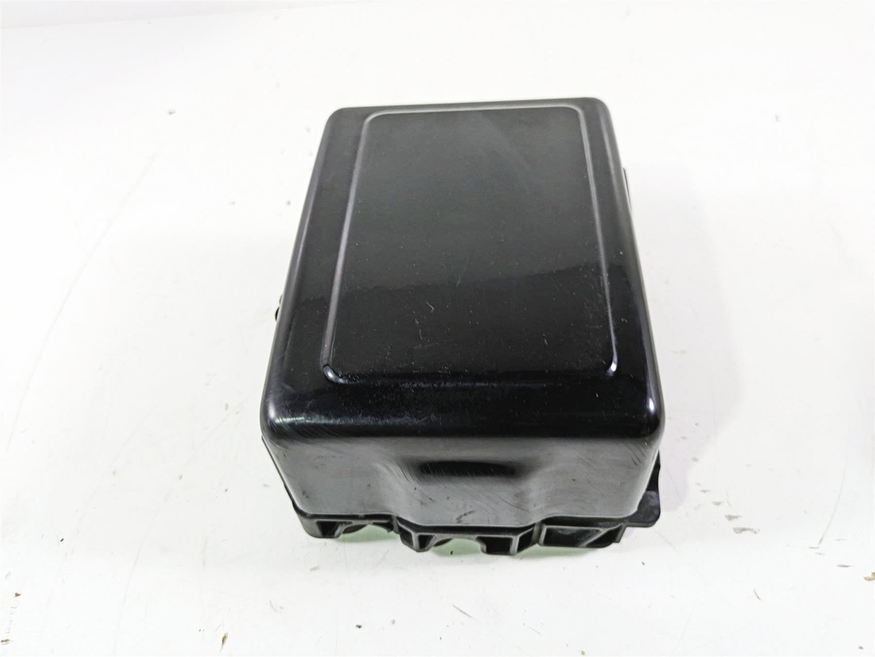 2012 Harley FLD Dyna Switchback Battery Tray Carrier & Cover 70379-06B {{ shop.shopifyCountryName }} - Mototech271