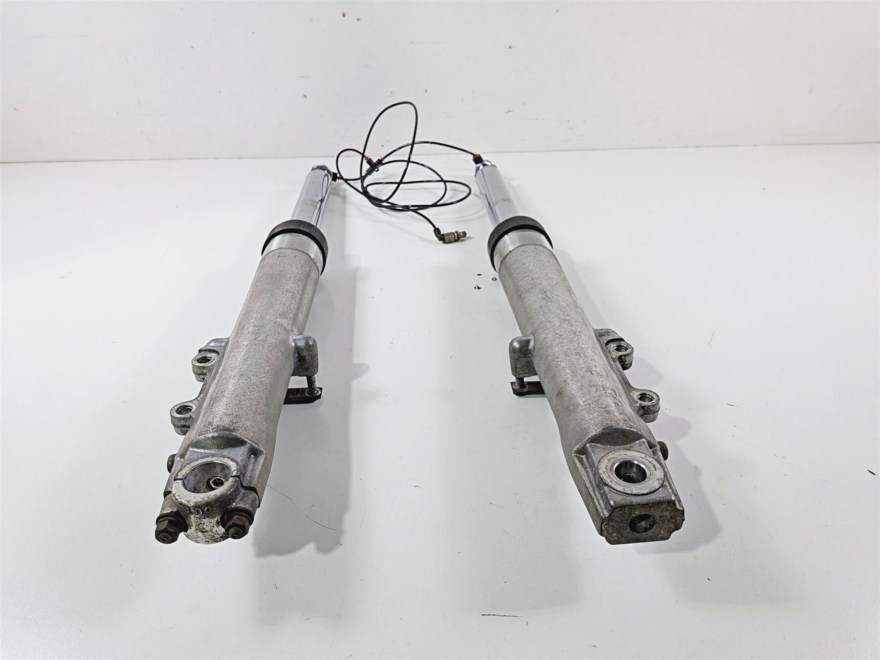 2001 Harley FLHRCI Road King Straight Front Fork Leg Set 41mm -Read 46495-00 {{ shop.shopifyCountryName }} - Mototech271