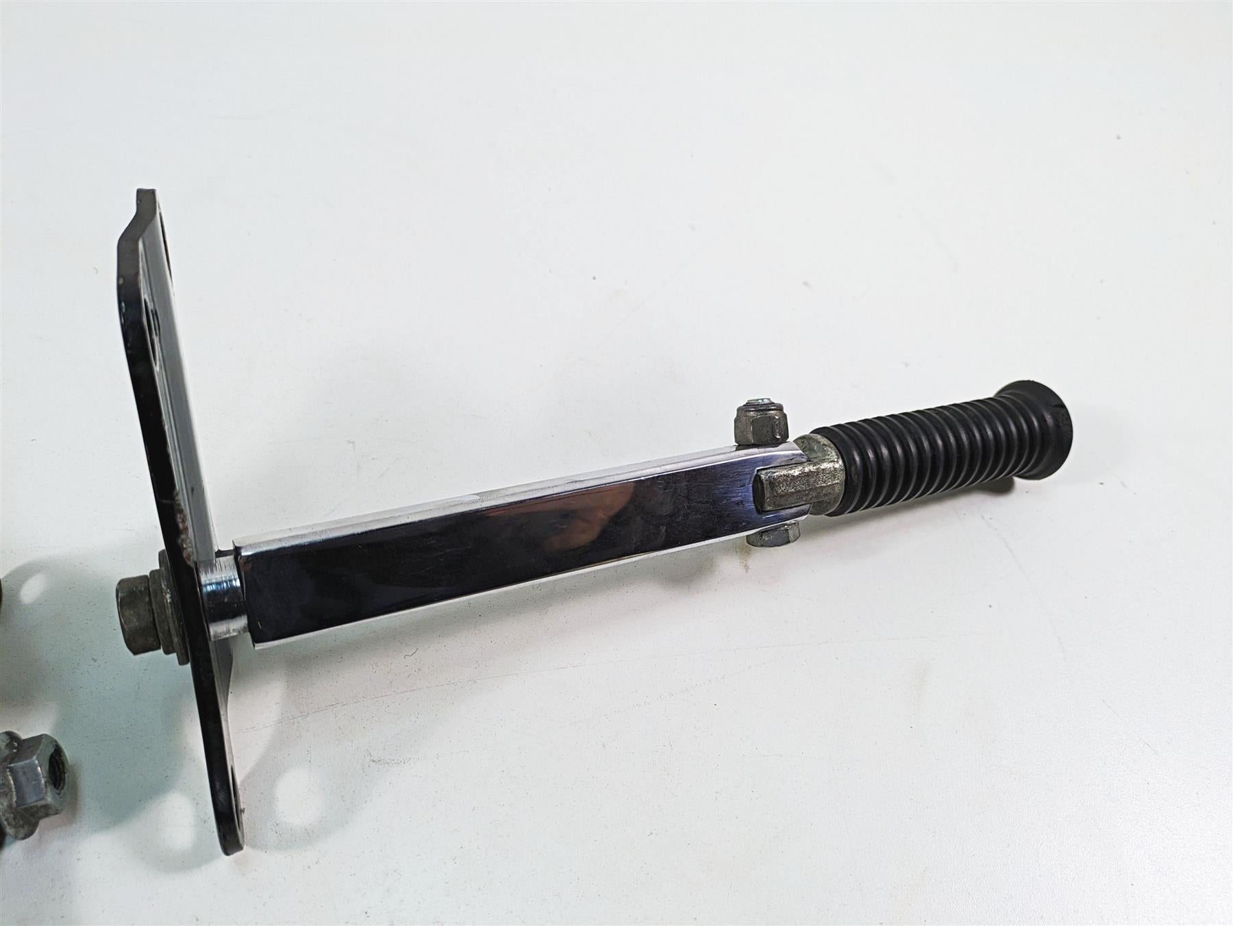 1986 Harley Sportster XLH 883 Highway Footpeg Foot Peg & Mount Set {{ shop.shopifyCountryName }} - Mototech271