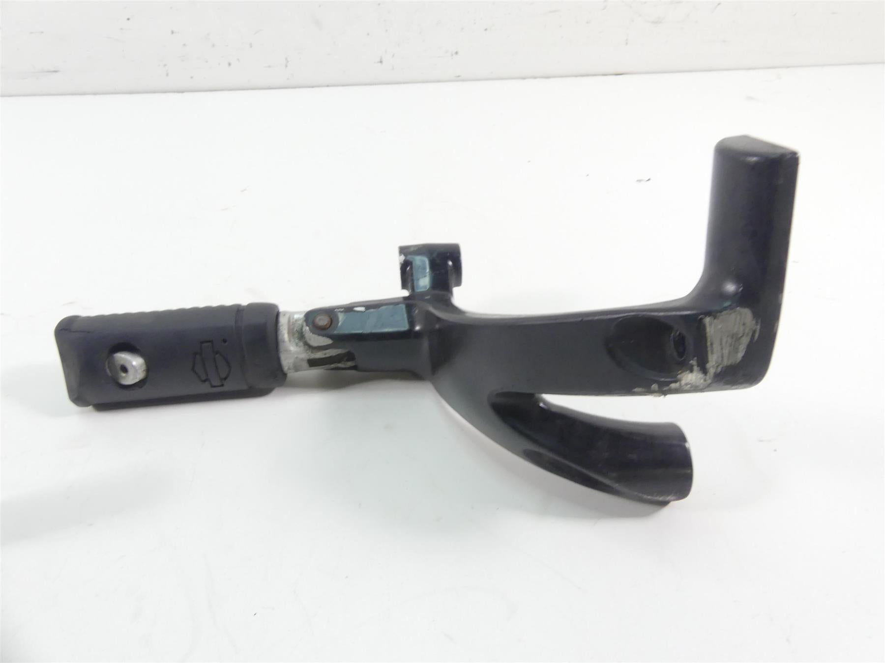 2019 Harley Softail FLSB Sport Glide Left Foot Peg & Shifter 33600134 33600179 {{ shop.shopifyCountryName }} - Mototech271