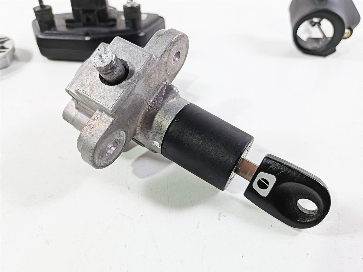 2009 Ducati Hypermotard 1100 S Speedometer Ignition Switch Key Lock Set 14K 40610586A-Mototech271