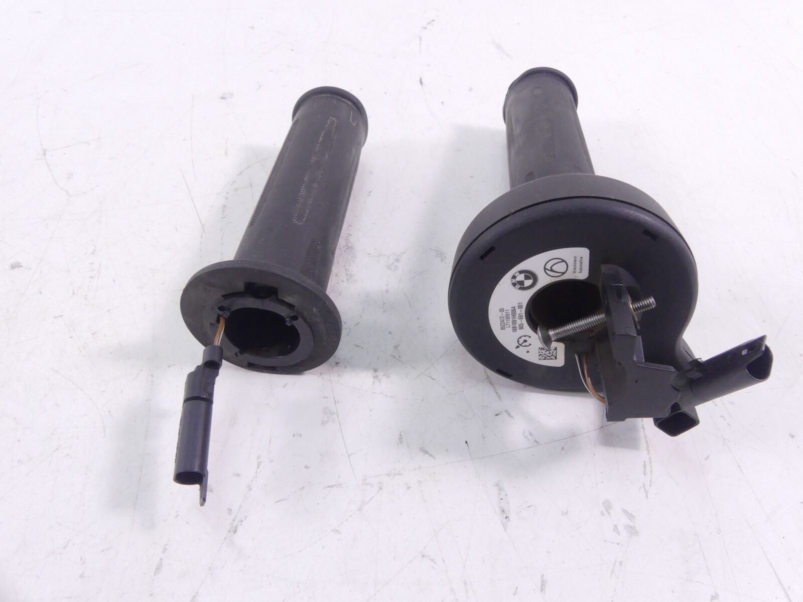 2018 BMW K1600 Bagger Heated Handle Bar E-Throttle Grip Grab Set 61318522472 | Mototech271