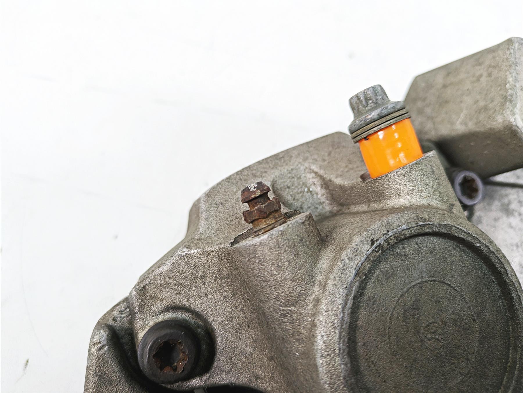 1999 Harley Touring FLHTC Electra Glide Rear Brake Caliper & Bracket 44050-87 {{ shop.shopifyCountryName }} - Mototech271