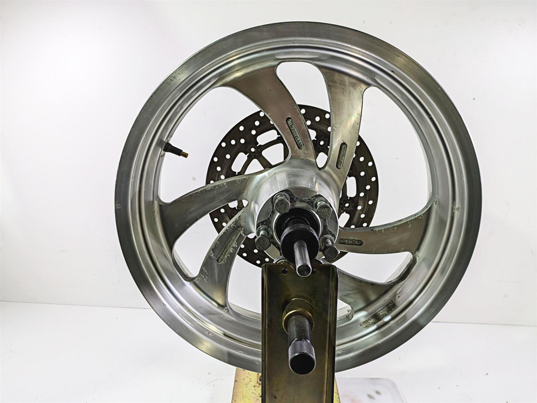 2004 Victory Kingpin Straight 18x5 Cast Rear Wheel Rim 1520632 {{ shop.shopifyCountryName }} - Mototech271