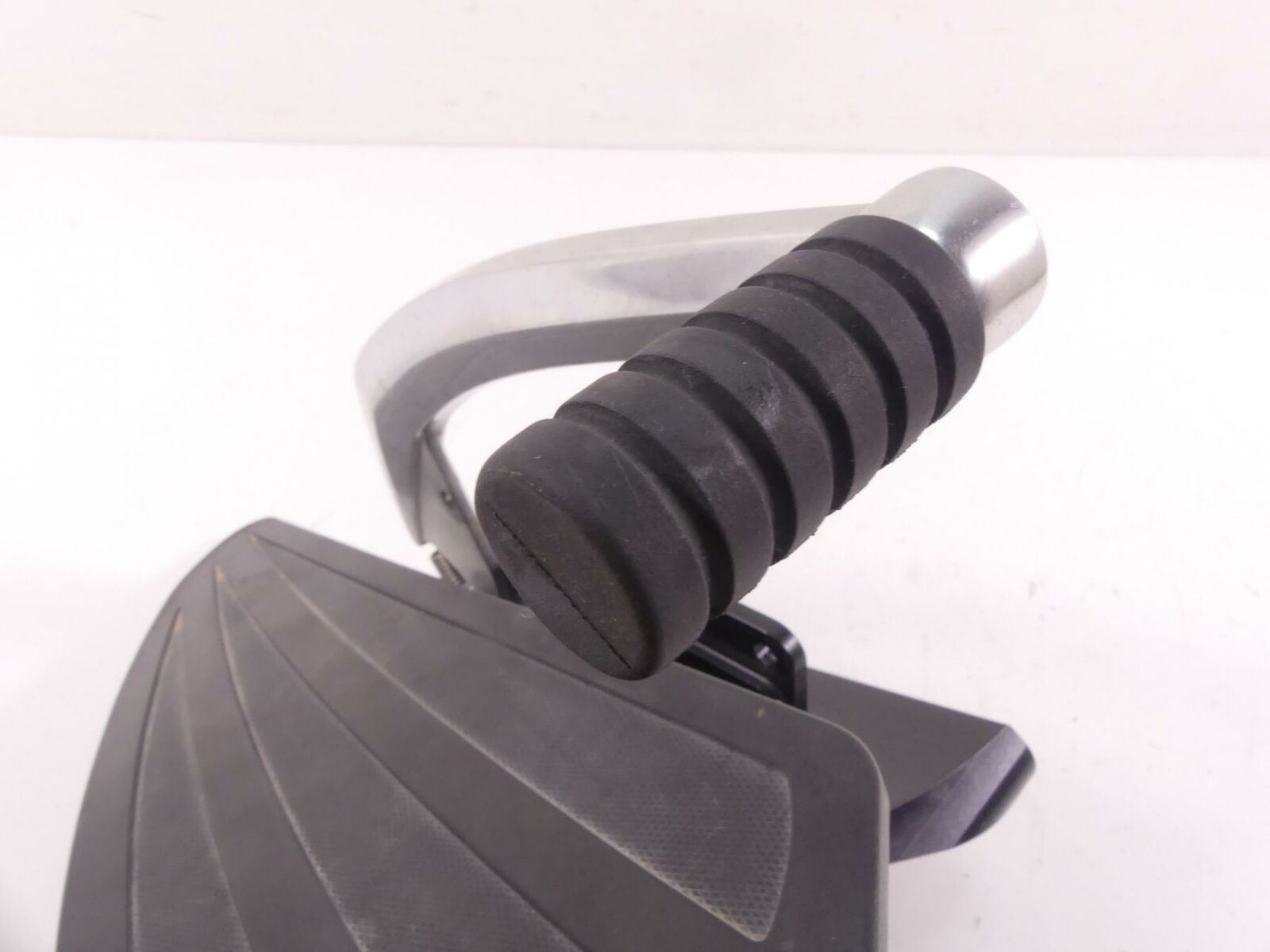 2010 Victory Vision Tour Right Front Rider Foot Board Brake Pedal Set 5135045 {{ shop.shopifyCountryName }} - Mototech271