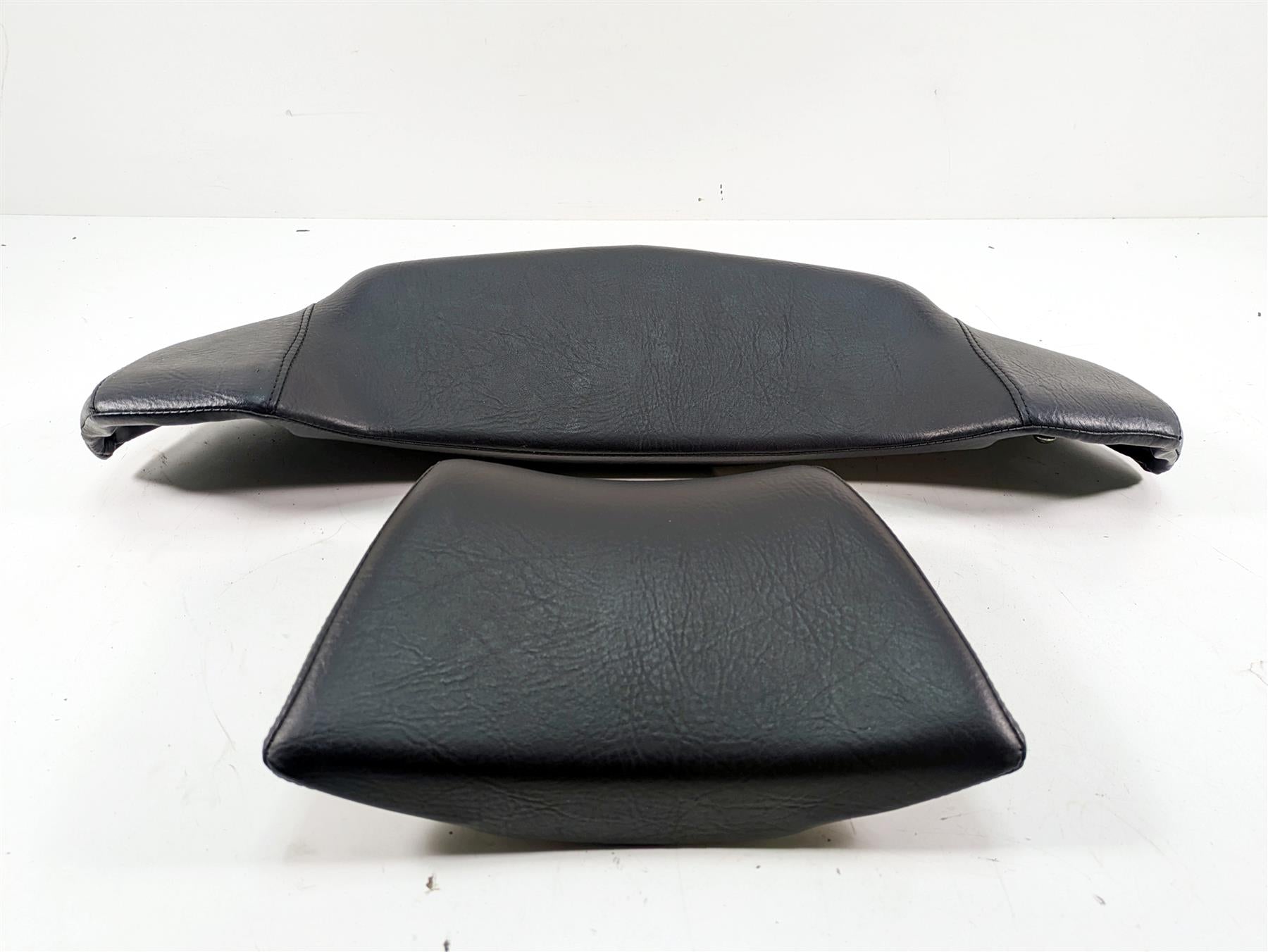 2011 Victory Cross Country Trunk Backrest Passenger Pillow 2684423 {{ shop.shopifyCountryName }} - Mototech271