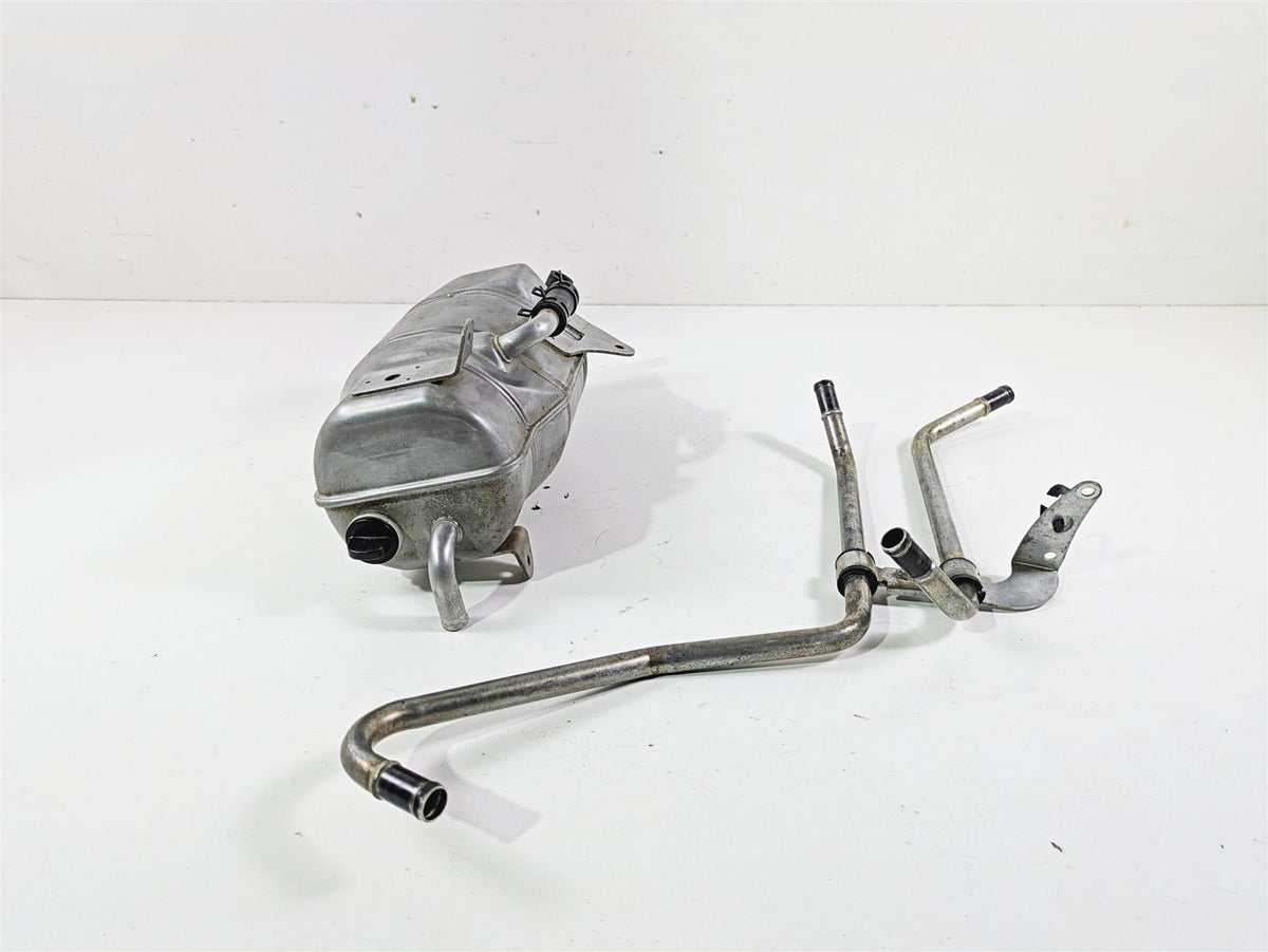 2020 Yamaha YXZ1000 R SS XTR Oil Tank Reservoir 2HC-21751-01-00 2HC-21751-02-00 {{ shop.shopifyCountryName }} - Mototech271