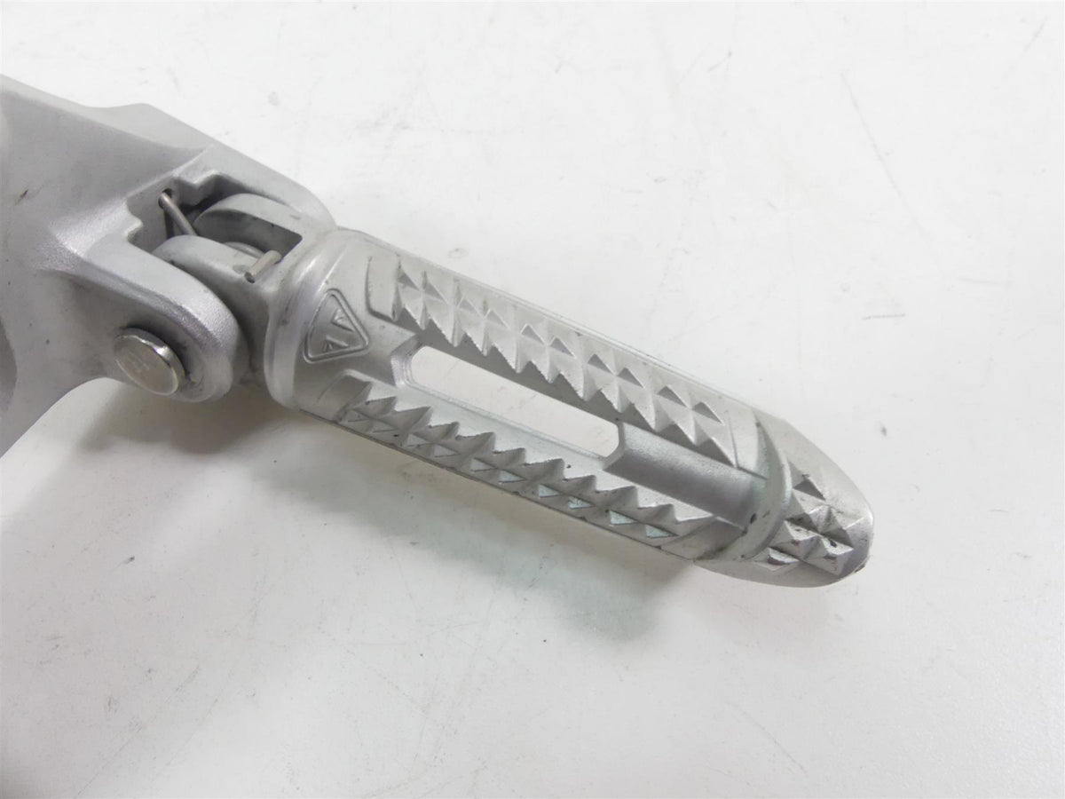 2018 Triumph Street Triple 765RS Left Rider Foot Peg Footpeg T2081534 {{ shop.shopifyCountryName }} - Mototech271