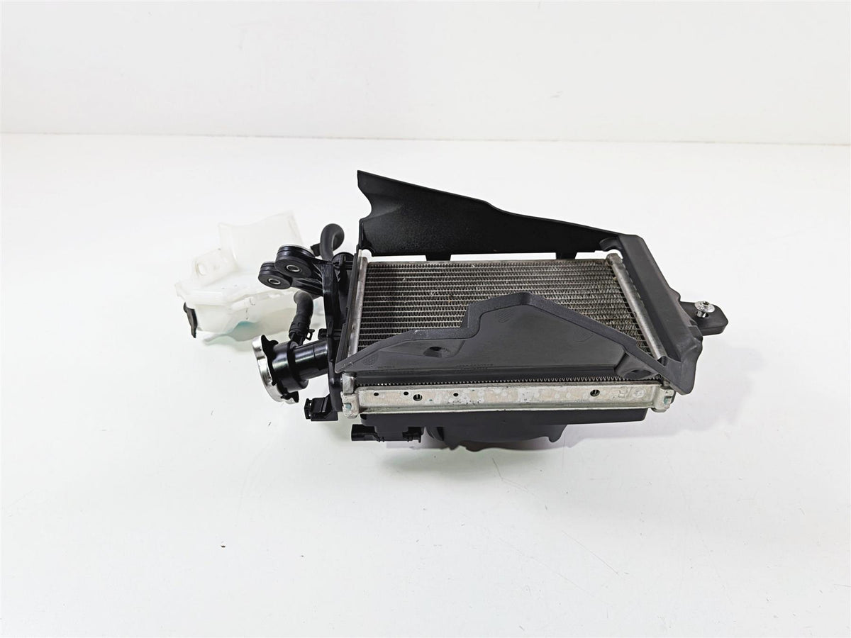 2021 BMW R1250GS K51 Adventure Right Radiator Fan Cover Set 17118546416-Mototech271