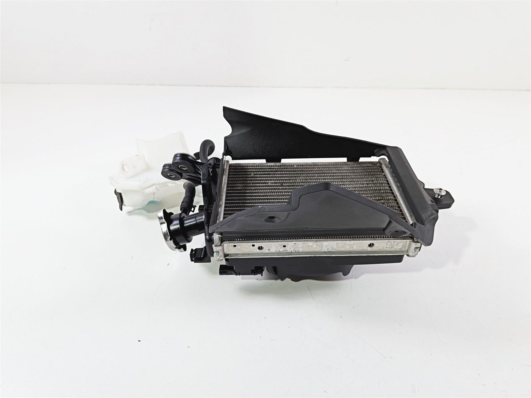 2021 BMW R1250GS K51 Adventure Right Radiator Fan Cover Set 17118546416-Mototech271