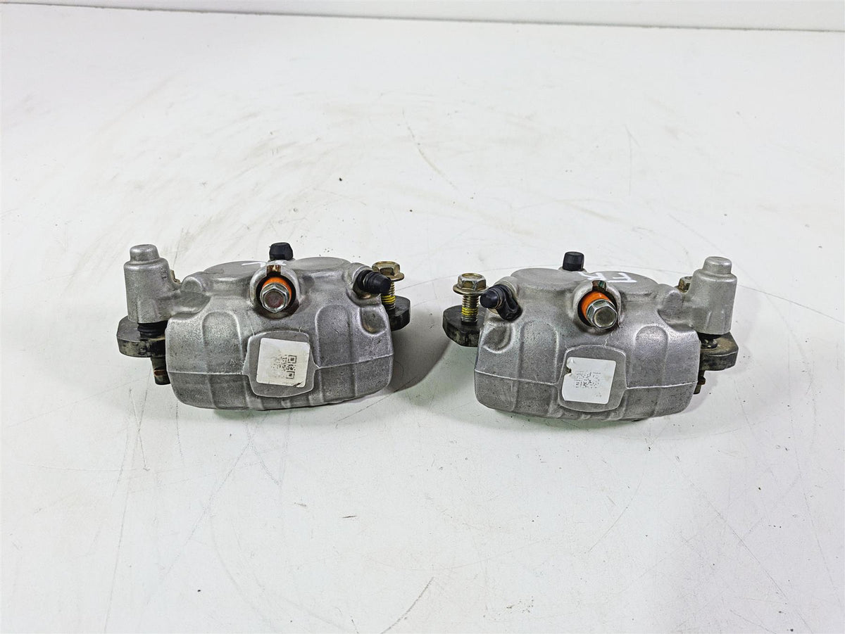 2018 Can Am Maverick X3 XRC Turbo R Front Brake Caliper Set 705601462 705601463 {{ shop.shopifyCountryName }} - Mototech271