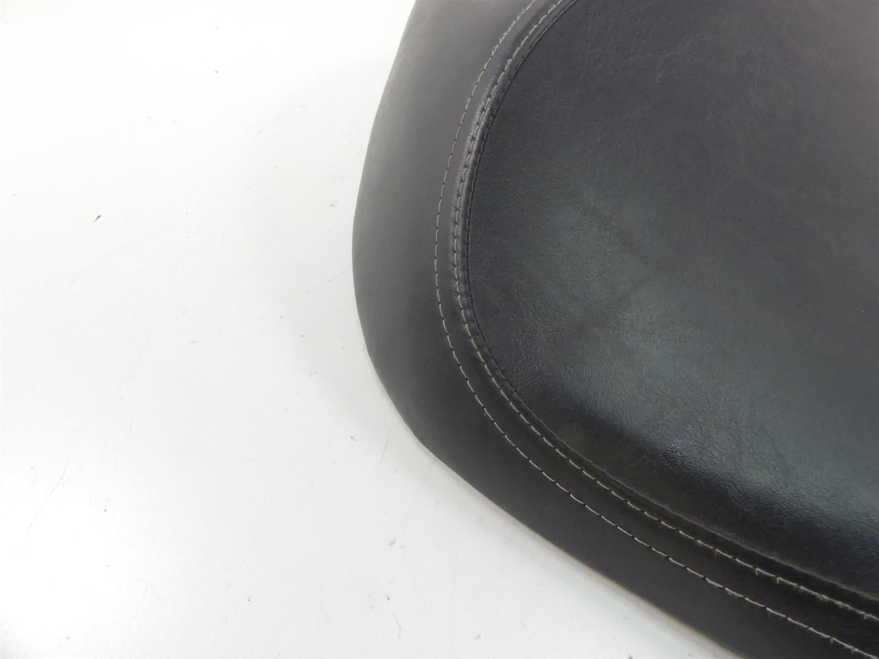 2007 Harley Sportster XL1200 Nightster Solo Seat Saddle 51899-07 {{ shop.shopifyCountryName }} - Mototech271