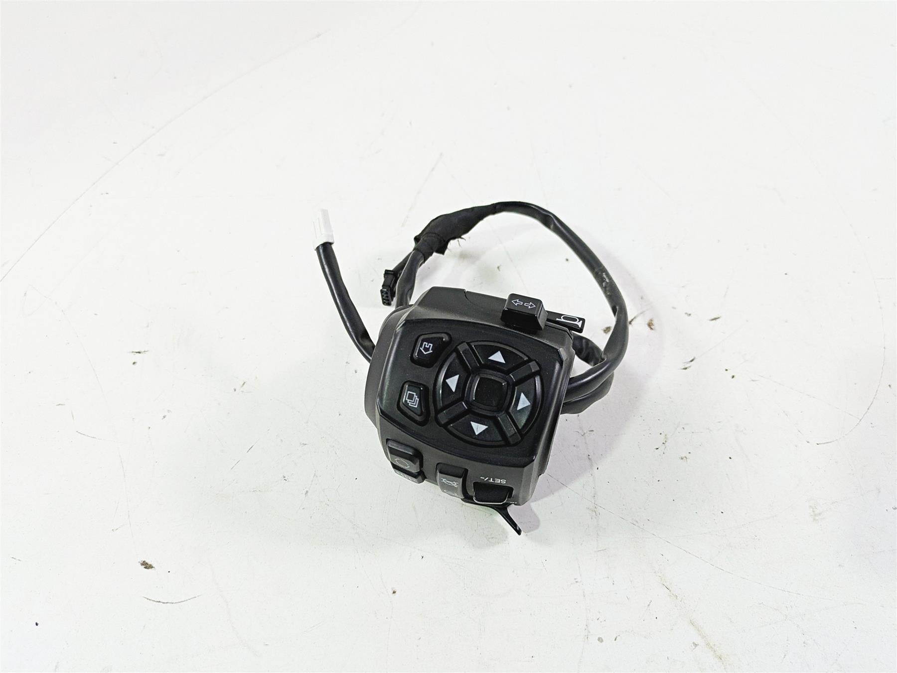 2022 Harley RA1250 S Pan America Left Hand Control Switch 71500522A {{ shop.shopifyCountryName }} - Mototech271