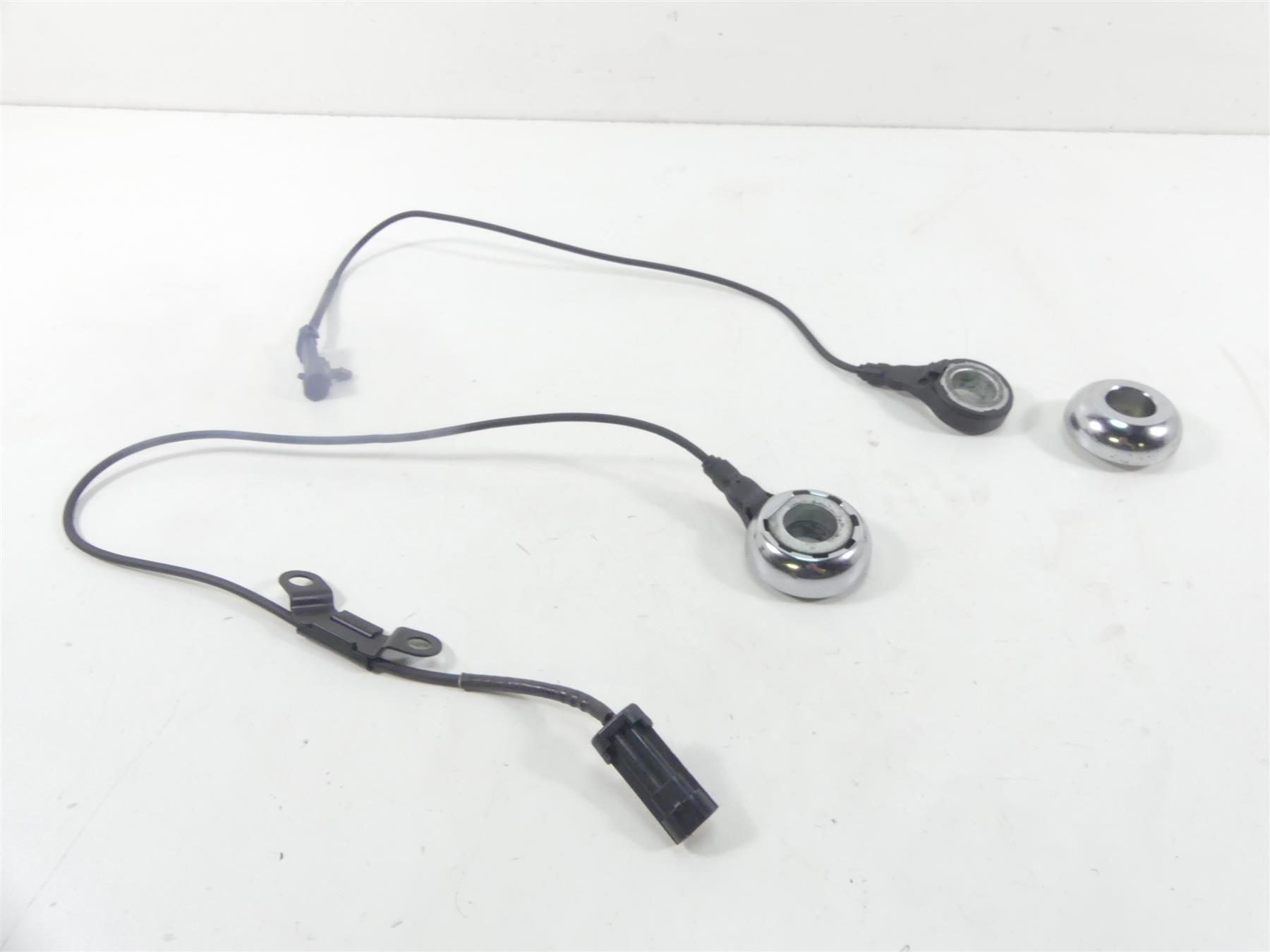 2010 Harley Touring FLHX Street Glide Abs Brake Wheel Speed Sensor Set 40615-08 {{ shop.shopifyCountryName }} - Mototech271