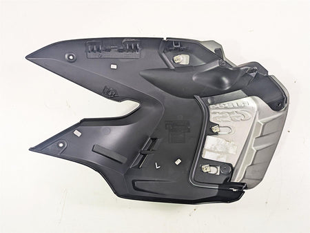 2010 BMW R1200GS K25 Tank Left Side Cover & Emblem 46637700875 46637700873 {{ shop.shopifyCountryName }} - Mototech271