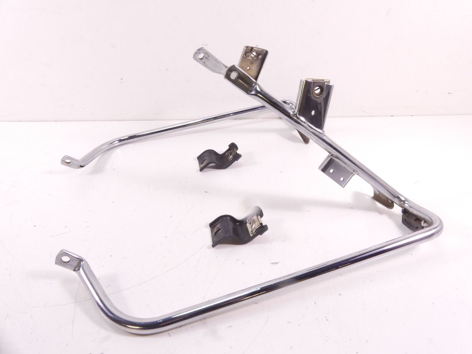 2013 Harley Touring FLTRU Road Glide Saddlebag Mount Guard Set 49206-09 49207-09 {{ shop.shopifyCountryName }} - Mototech271