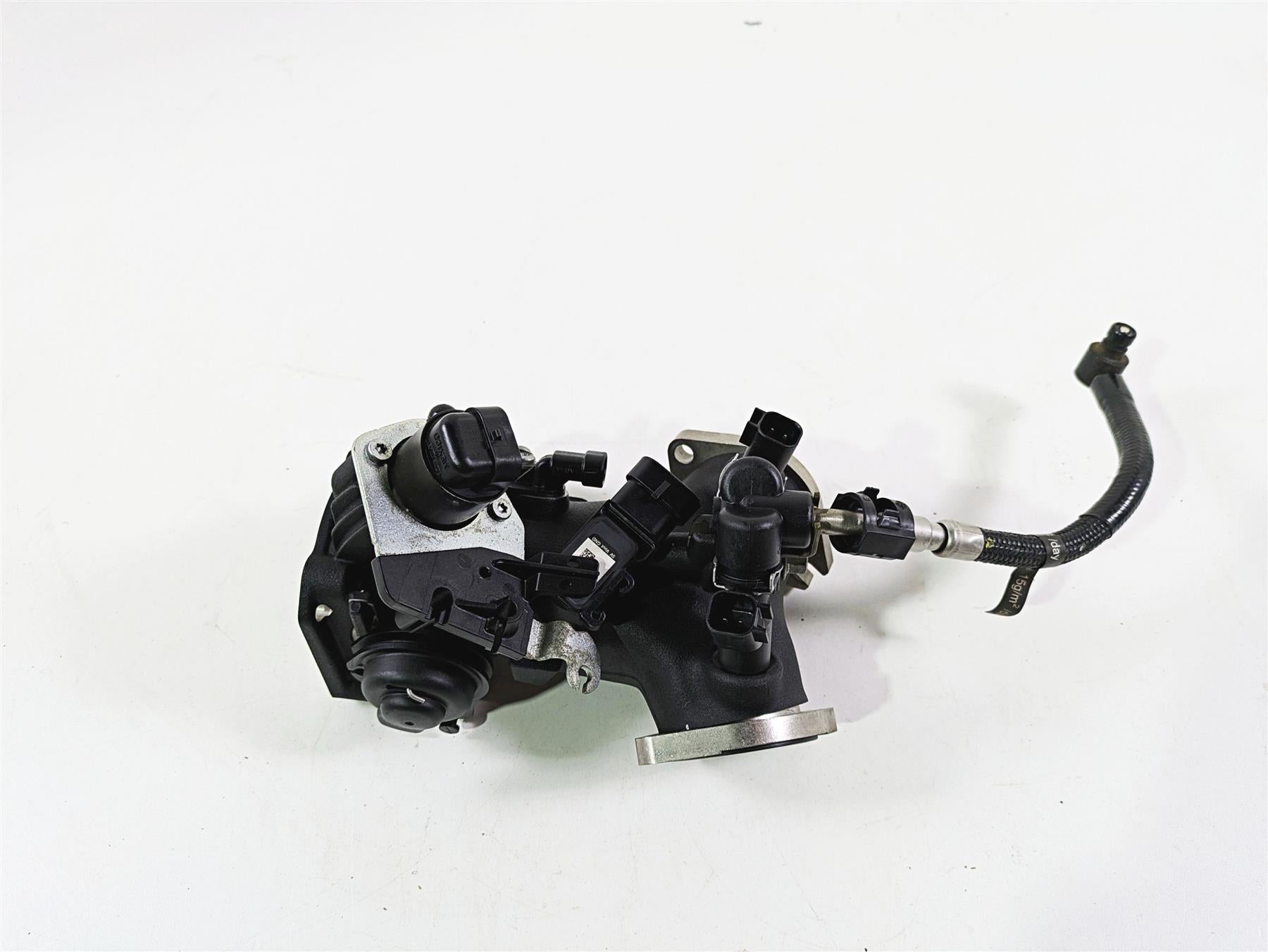 2017 Harley Dyna FXDB Street Bob Throttle Body Fuel Injection 27708-10A {{ shop.shopifyCountryName }} - Mototech271