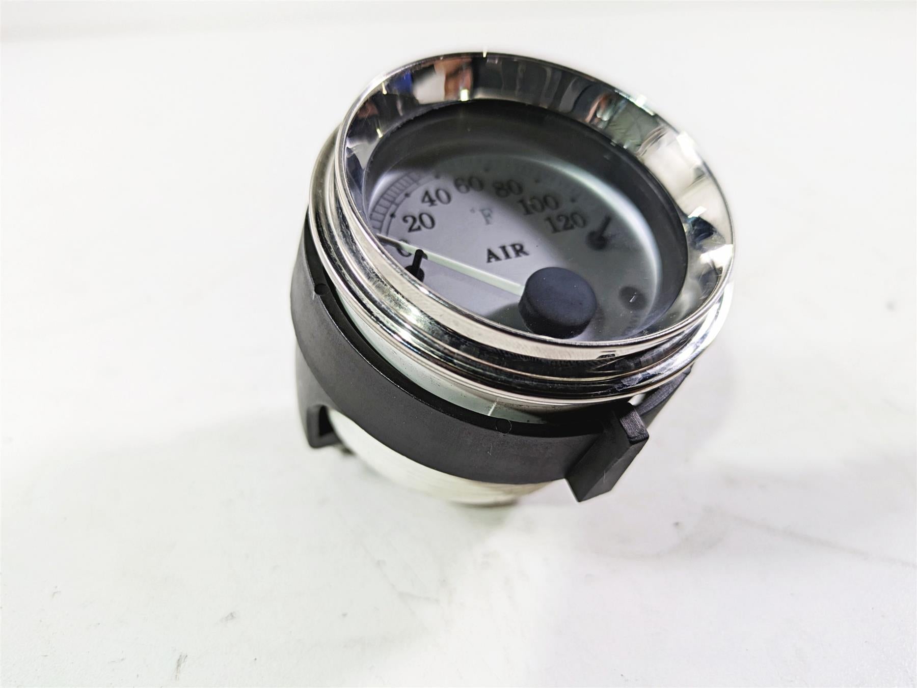 2010 Harley Touring FLHX Street Glide Air Temperature Gauge 75166-01A {{ shop.shopifyCountryName }} - Mototech271
