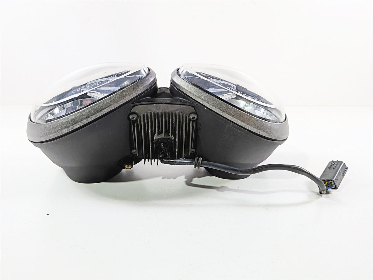 2019 Triumph Speed Triple RS 1050 Headlights Head Light Lamp -Scratch T2701345 {{ shop.shopifyCountryName }} - Mototech271