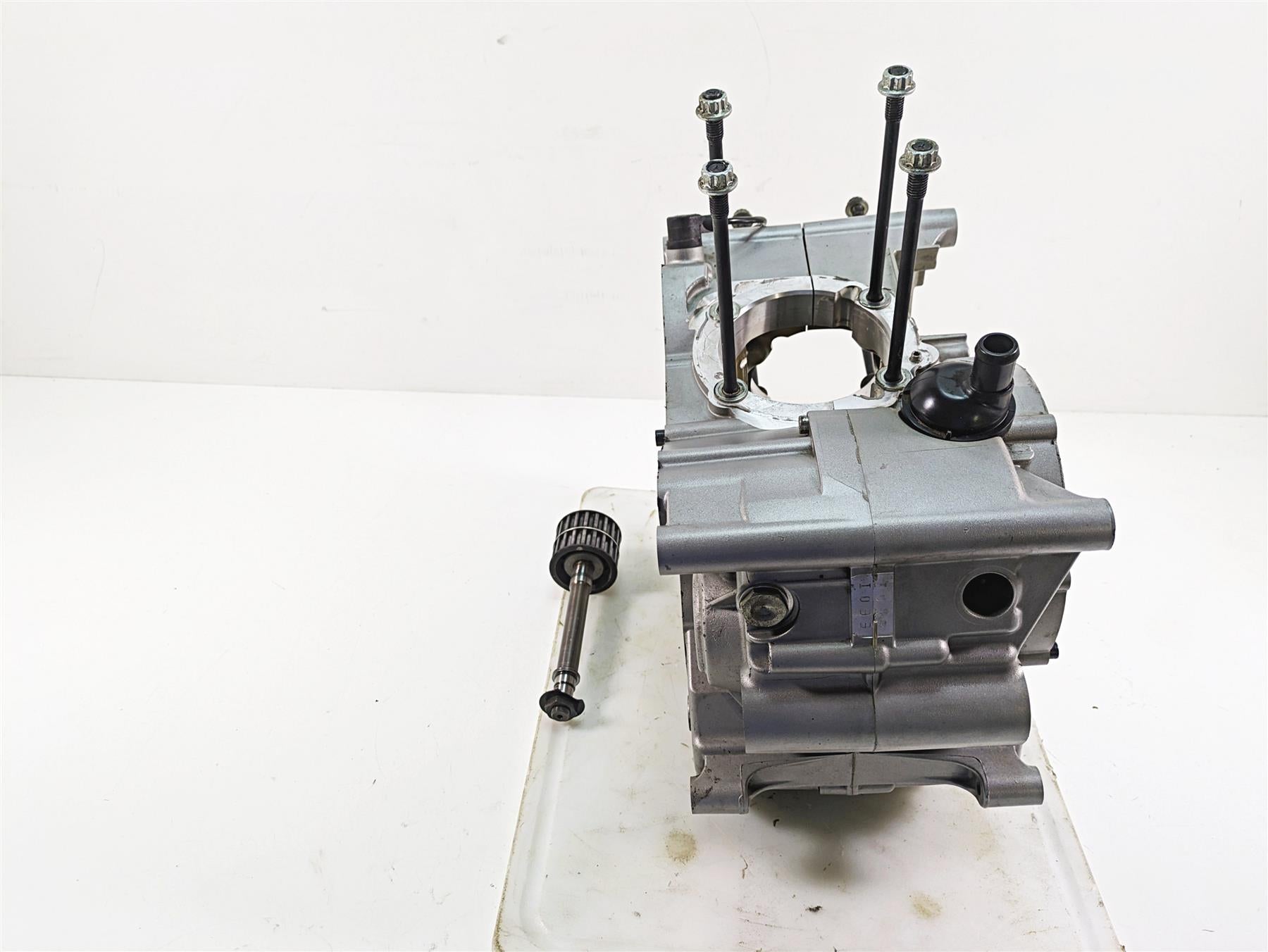 2011 Ducati Hypermotard 1100 Evo SP Engine Motor Crank Case Set 22522582B {{ shop.shopifyCountryName }} - Mototech271