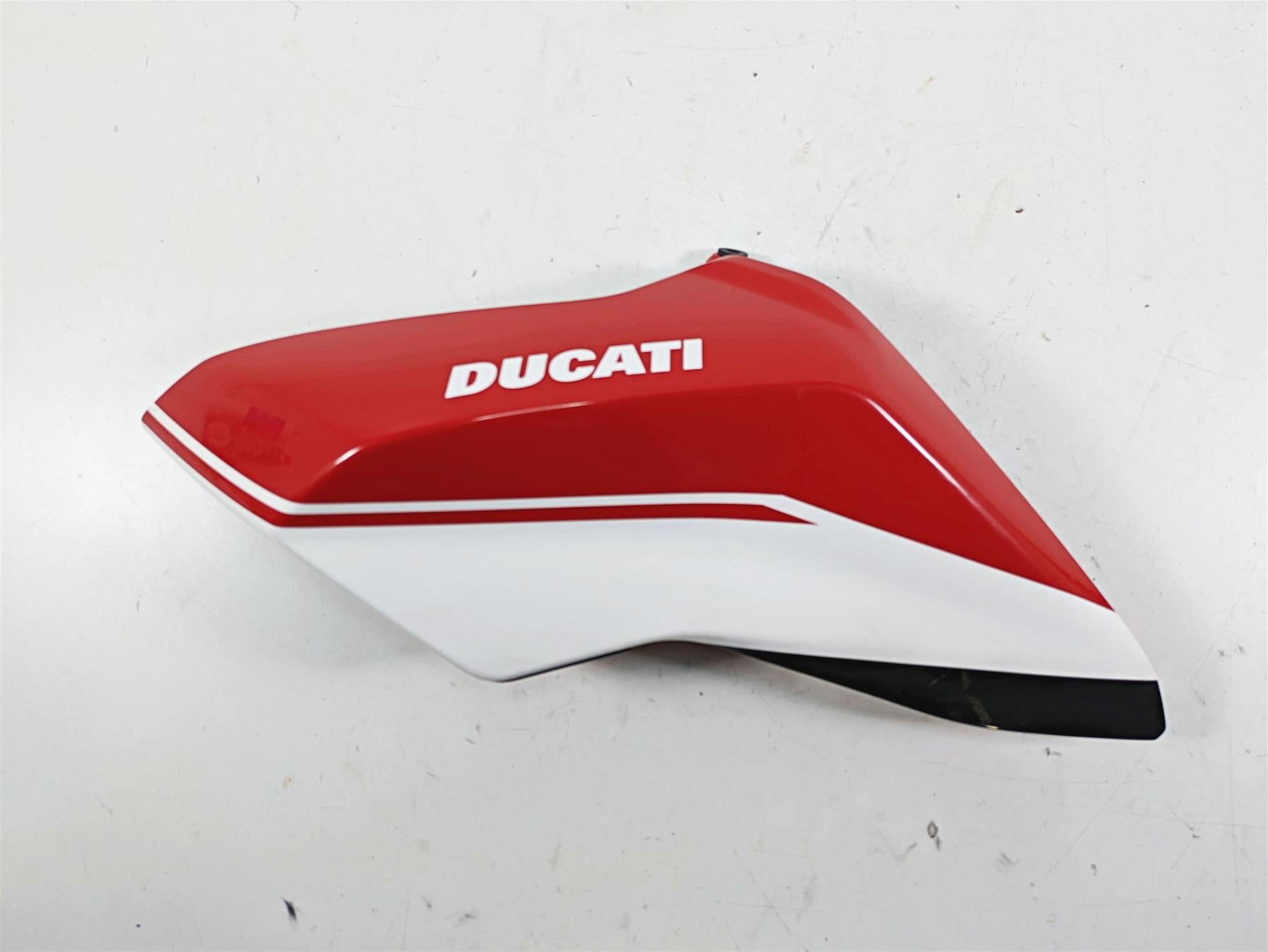 2020 Ducati Hypermotard 950 SP Left Tank Fairing Cover Cowl 48028972AC {{ shop.shopifyCountryName }} - Mototech271