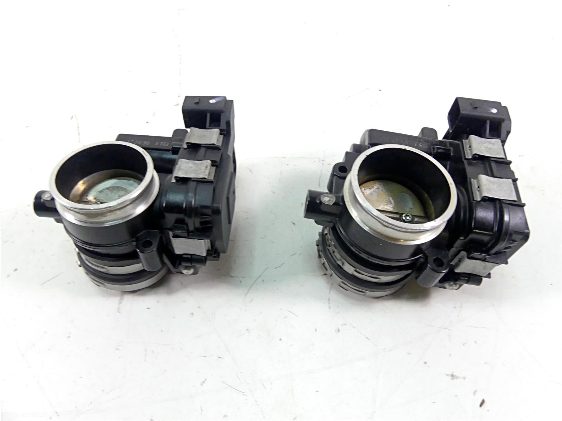 2015 BMW R1200GS GSW K50 Throttle Body Bodies Set 13548564959 {{ shop.shopifyCountryName }} - Mototech271