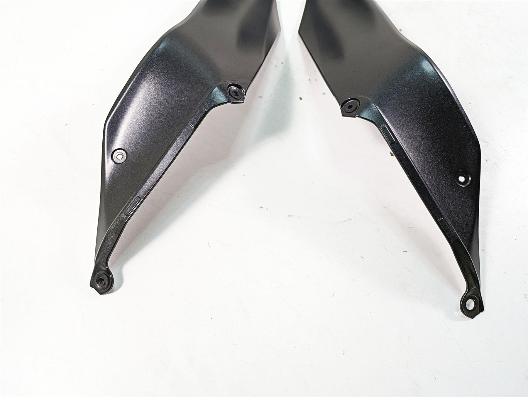 2018 Kawasaki ZX1002 Ninja H2 SX Knee Fuel Tank Side Cover Set 14093-5256-62F {{ shop.shopifyCountryName }} - Mototech271