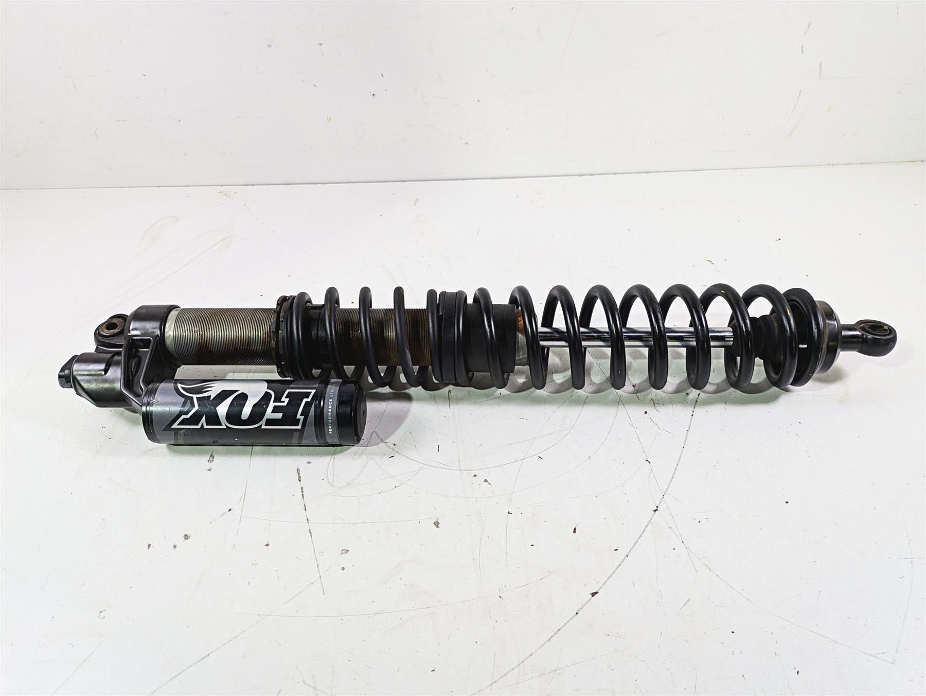 2019 Can Am Maverick X3 XRS Turbo R Right Front Shock Fox Damper 72" -Read 706203109 {{ shop.shopifyCountryName }} - Mototech271