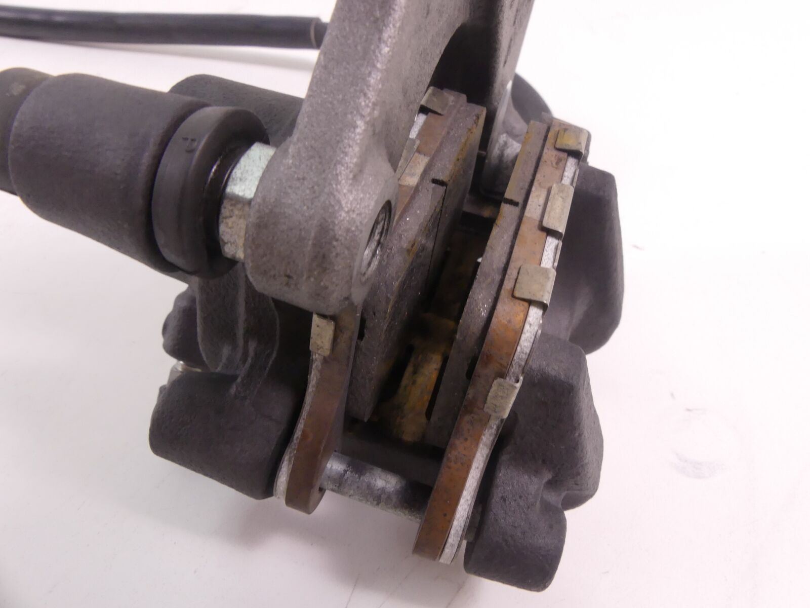 2018 Suzuki GSXR750 Rear Nissin Brake Caliper + Mount & Line 69100-47H10-999 {{ shop.shopifyCountryName }} - Mototech271