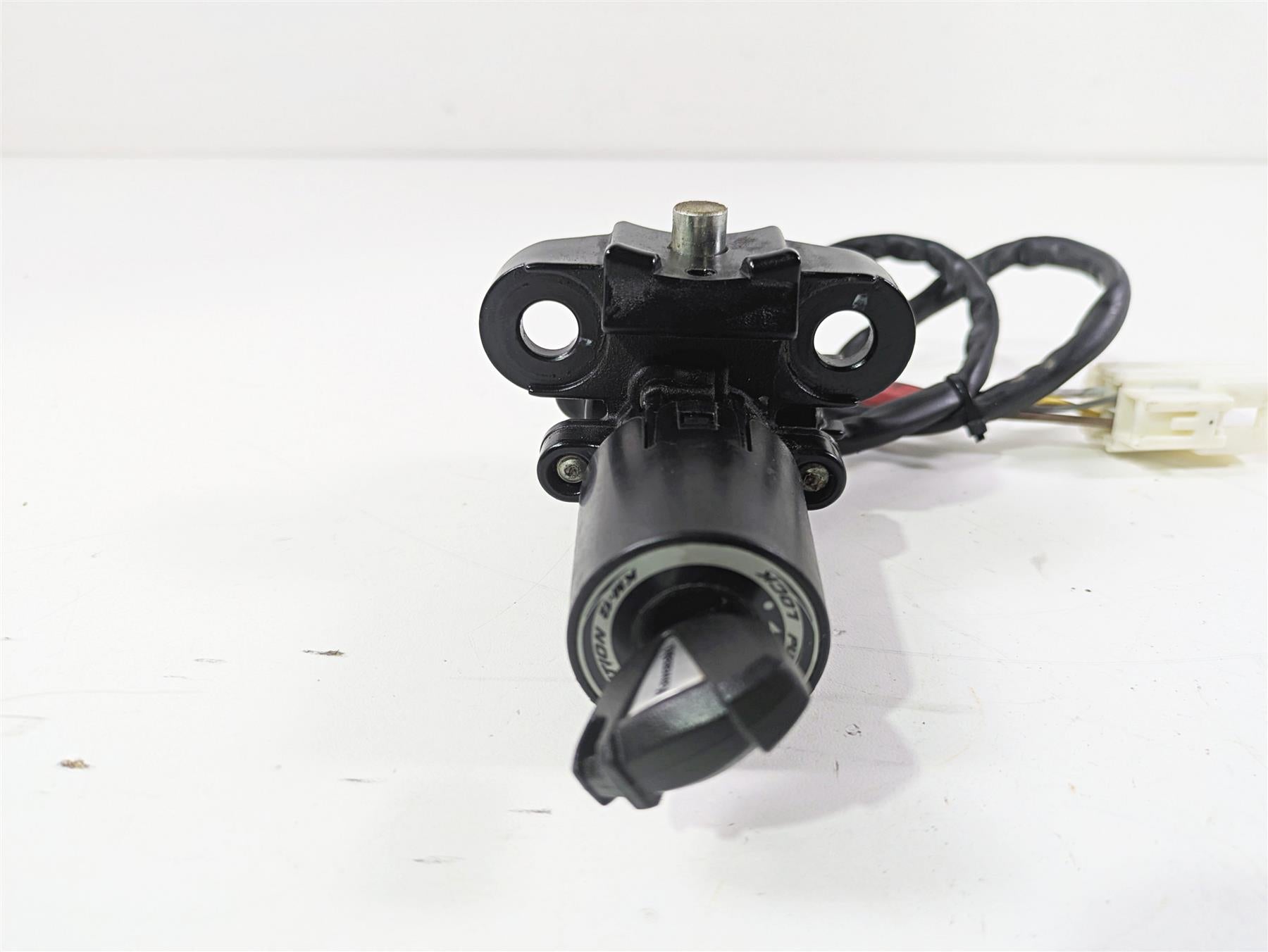 2023 Kawasaki ZX1400 ZX14R Ninja Ignition Switch Key Lock 27048-5013 27005-0568 {{ shop.shopifyCountryName }} - Mototech271