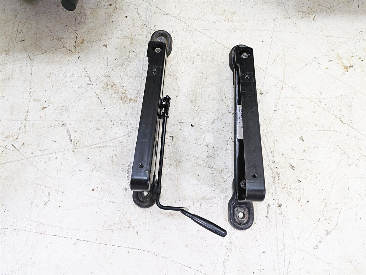 2022 Yamaha YXZ1000 R Black Seat Set & Adjuster 2HC-F473C-01-00 2HC-F473D-01-00 {{ shop.shopifyCountryName }} - Mototech271